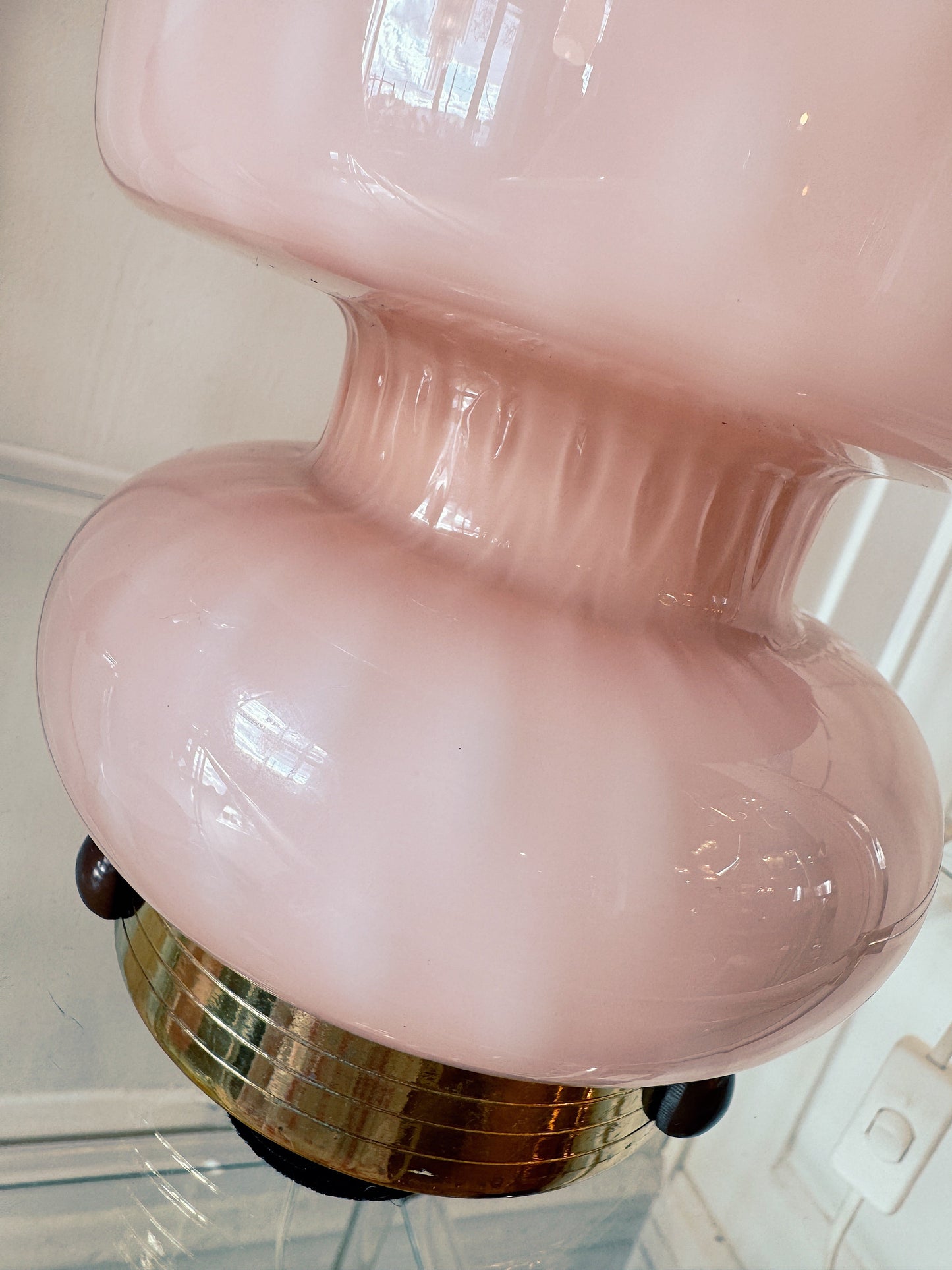 VINTAGE / Pink Mottled Glass Lamp w/Brass Base