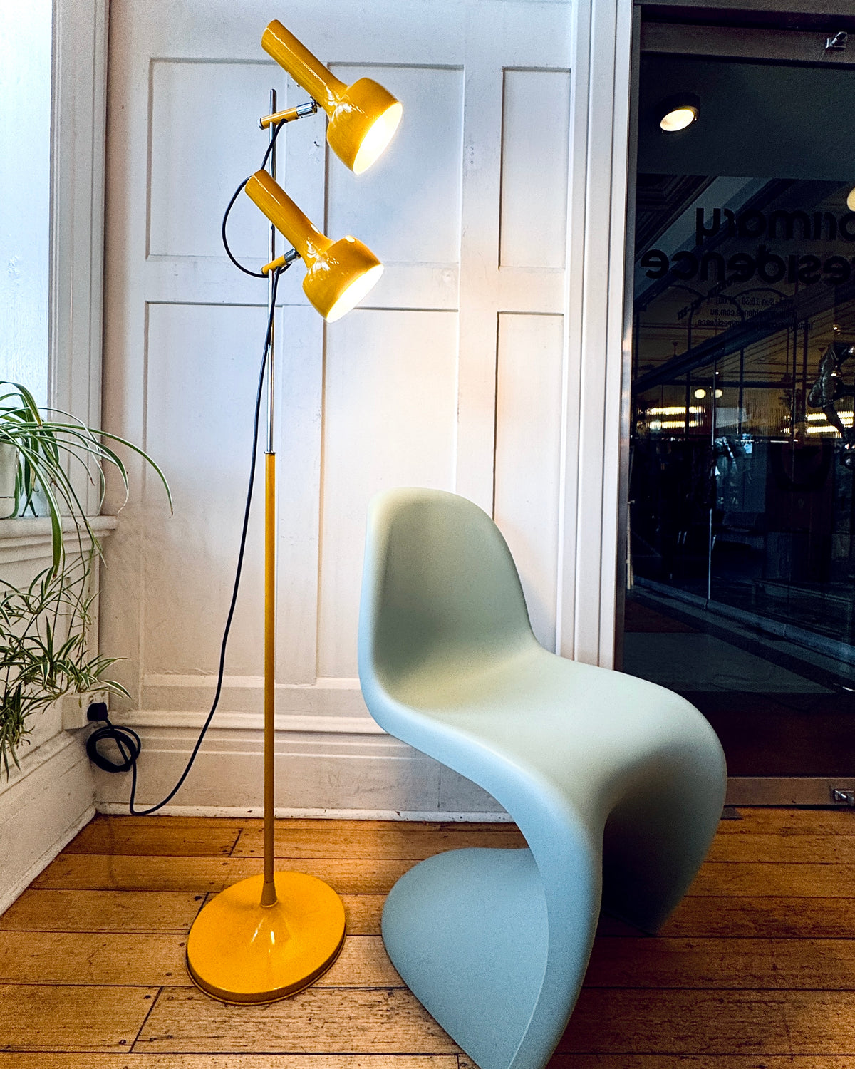 VINTAGE / Oslo Aust. / Dual Head Floor Lamp - Yellow