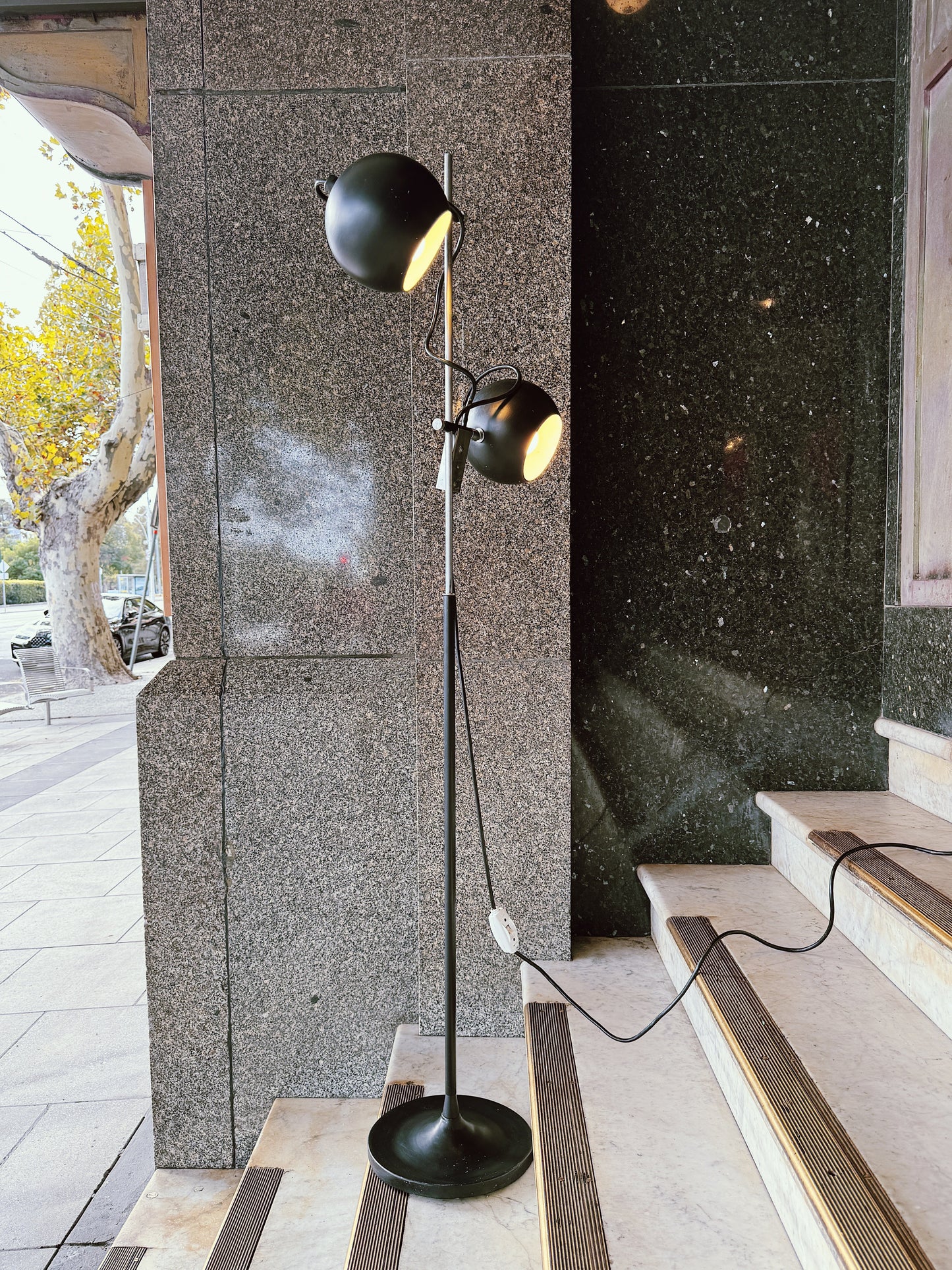 VINTAGE / Space Age Eyeball Floor Lamp