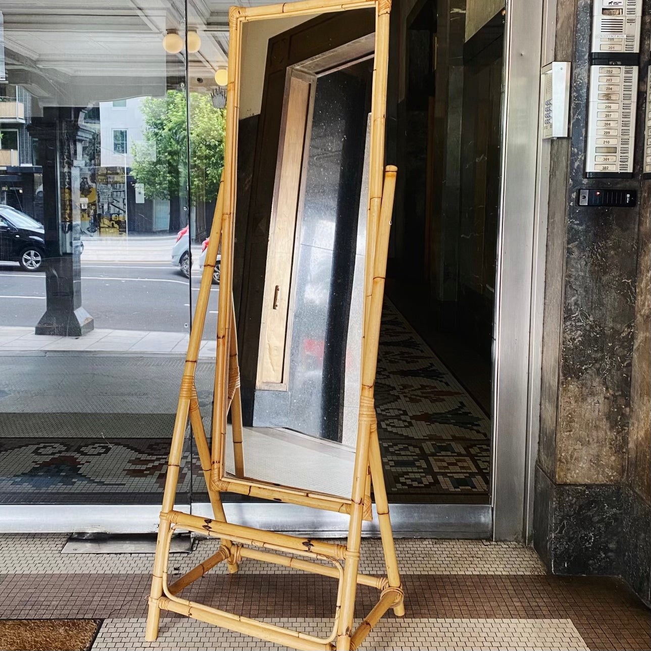 VINTAGE / Bamboo Cane Standing Dressing Mirror