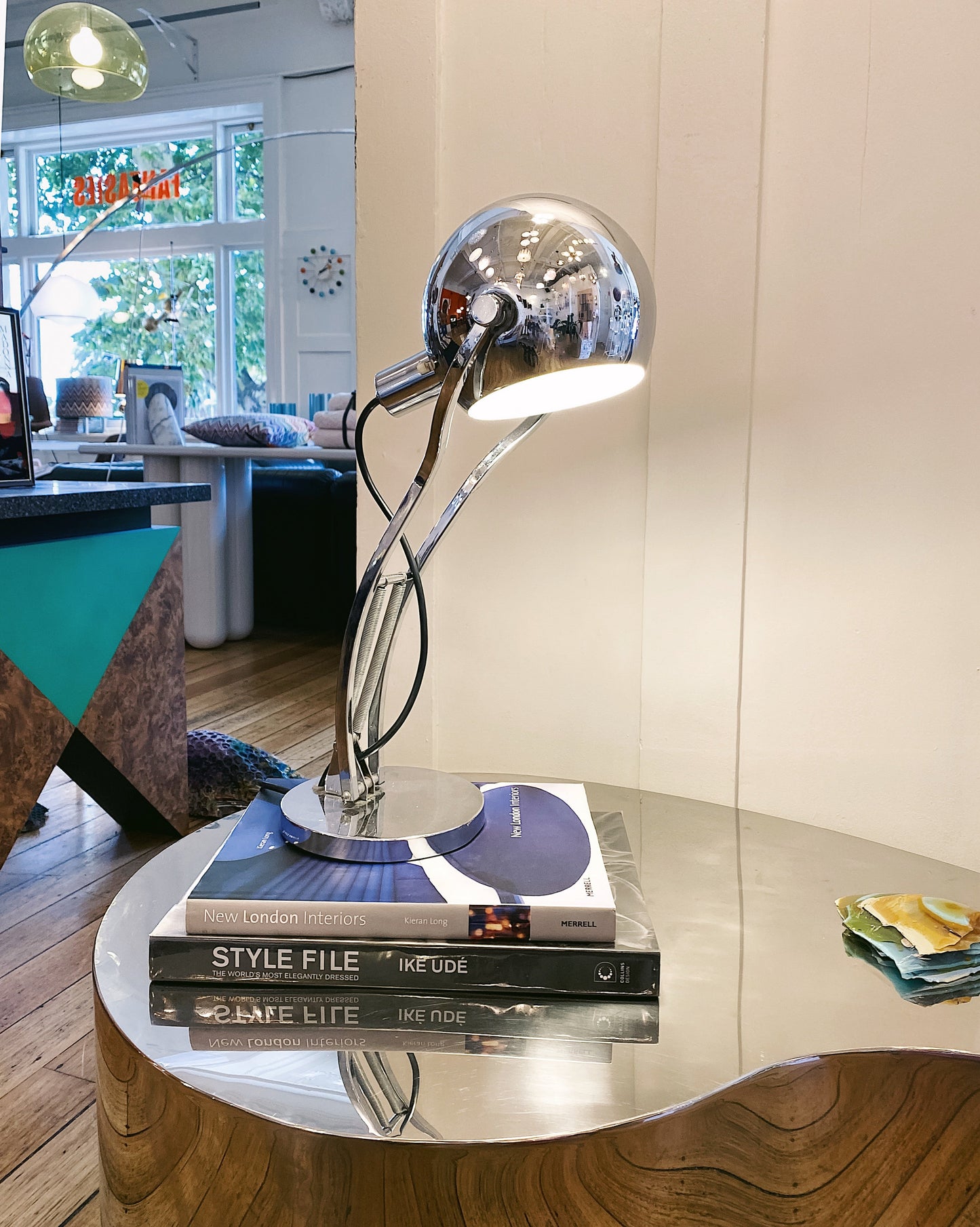 VINTAGE / Eyeball Desk Lamp