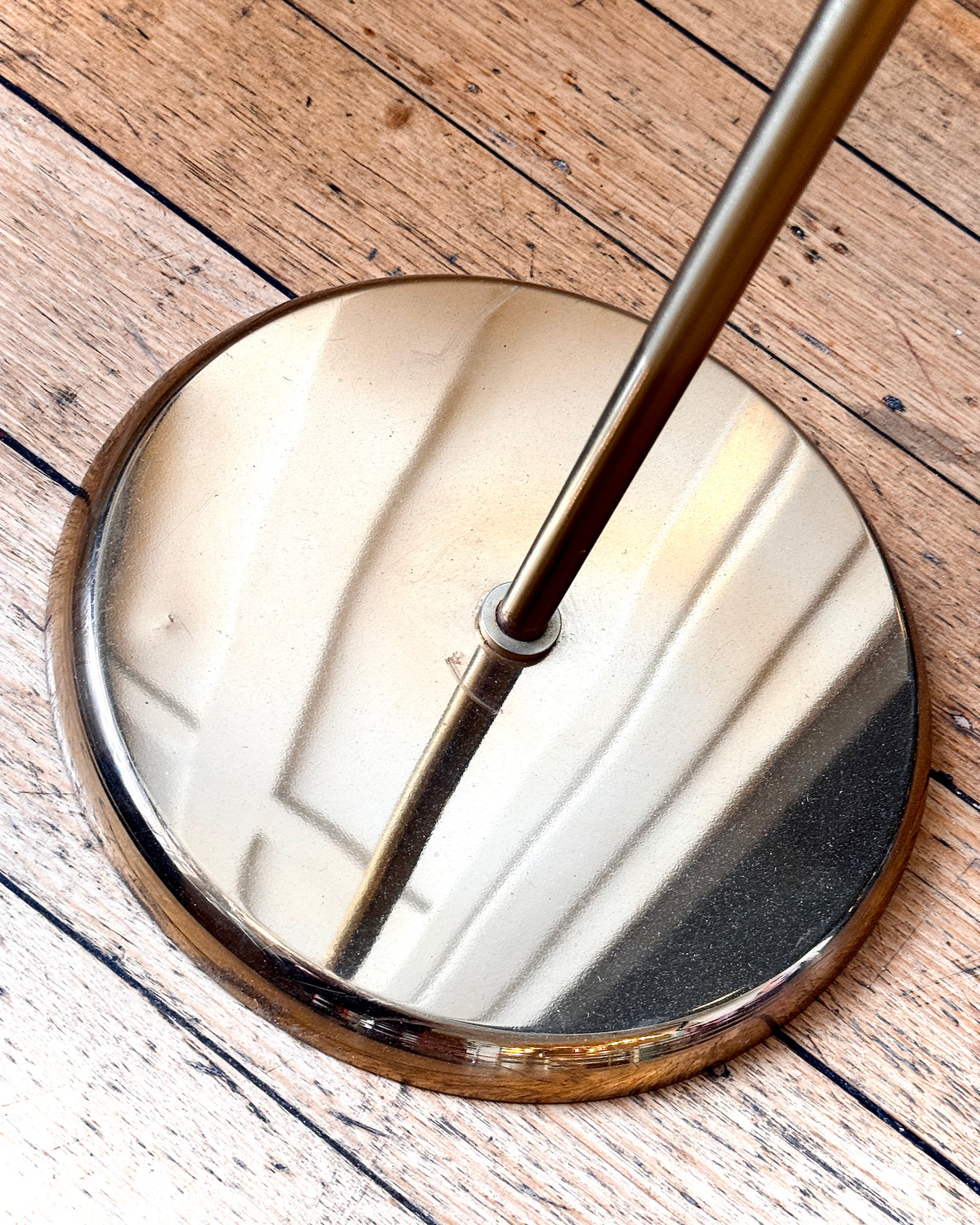 VINTAGE / Oslo Aust. / Single Head Floor Lamp - Gold
