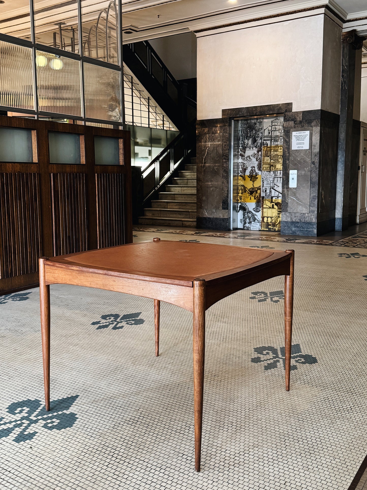 SELIG / Mid-Century Danish Flip-Top Card Table