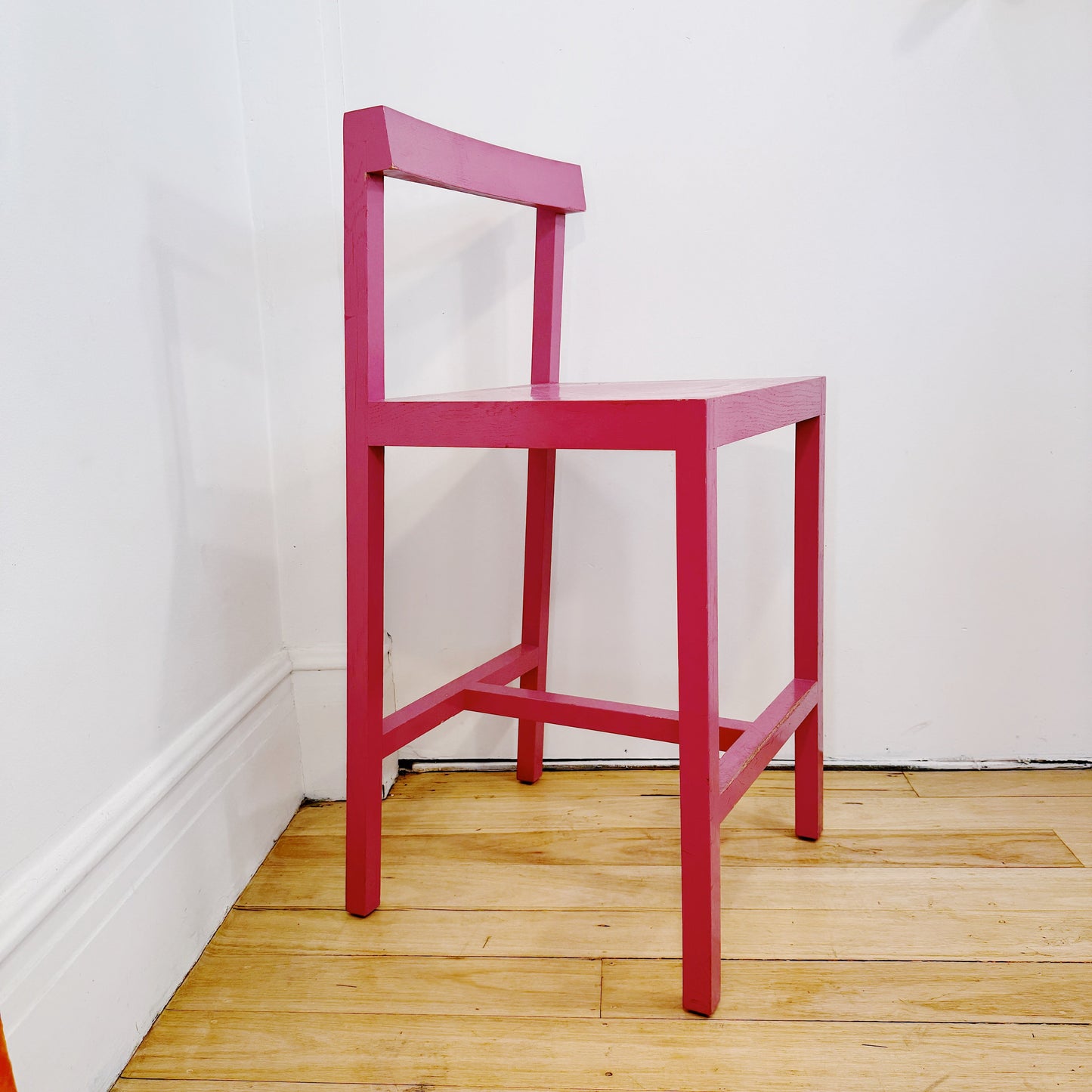 SCHIAVELLO / XL Wood Stools - PINK