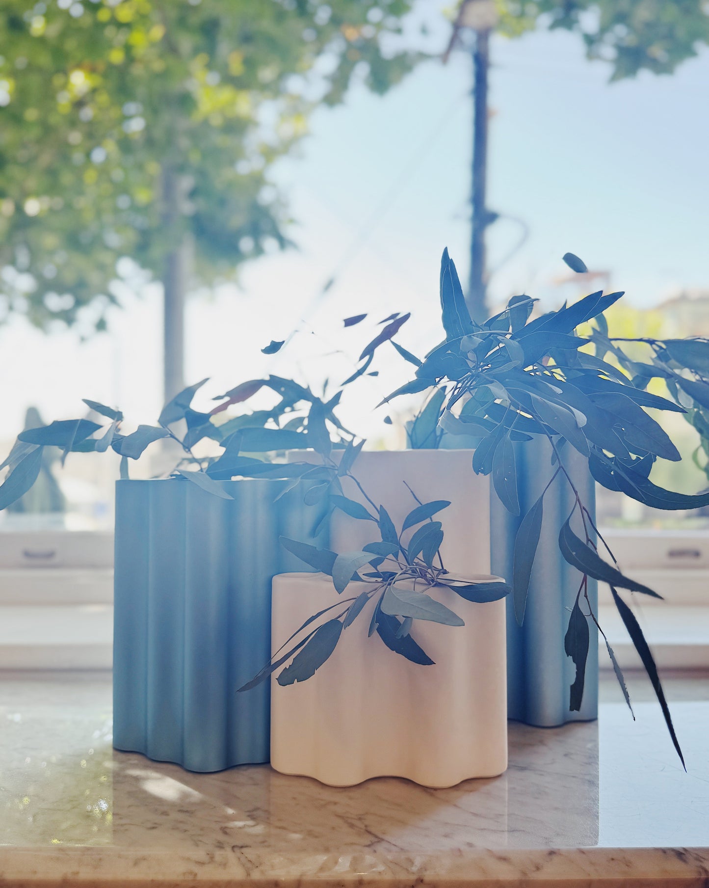 VINTAGE / Italian Carrara Marble Console