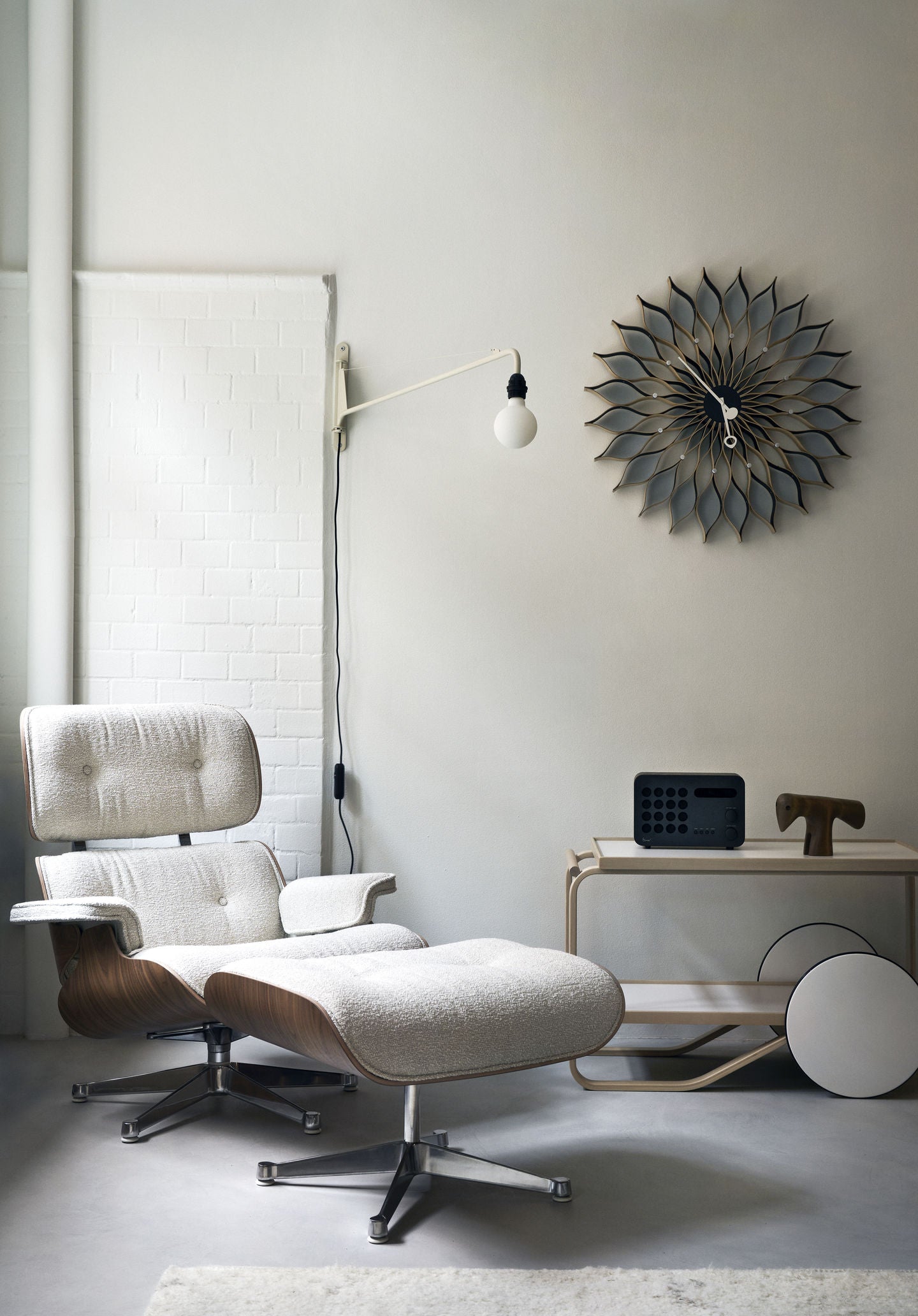 VITRA / Sunflower Clock by George Nelson - Black + Brass