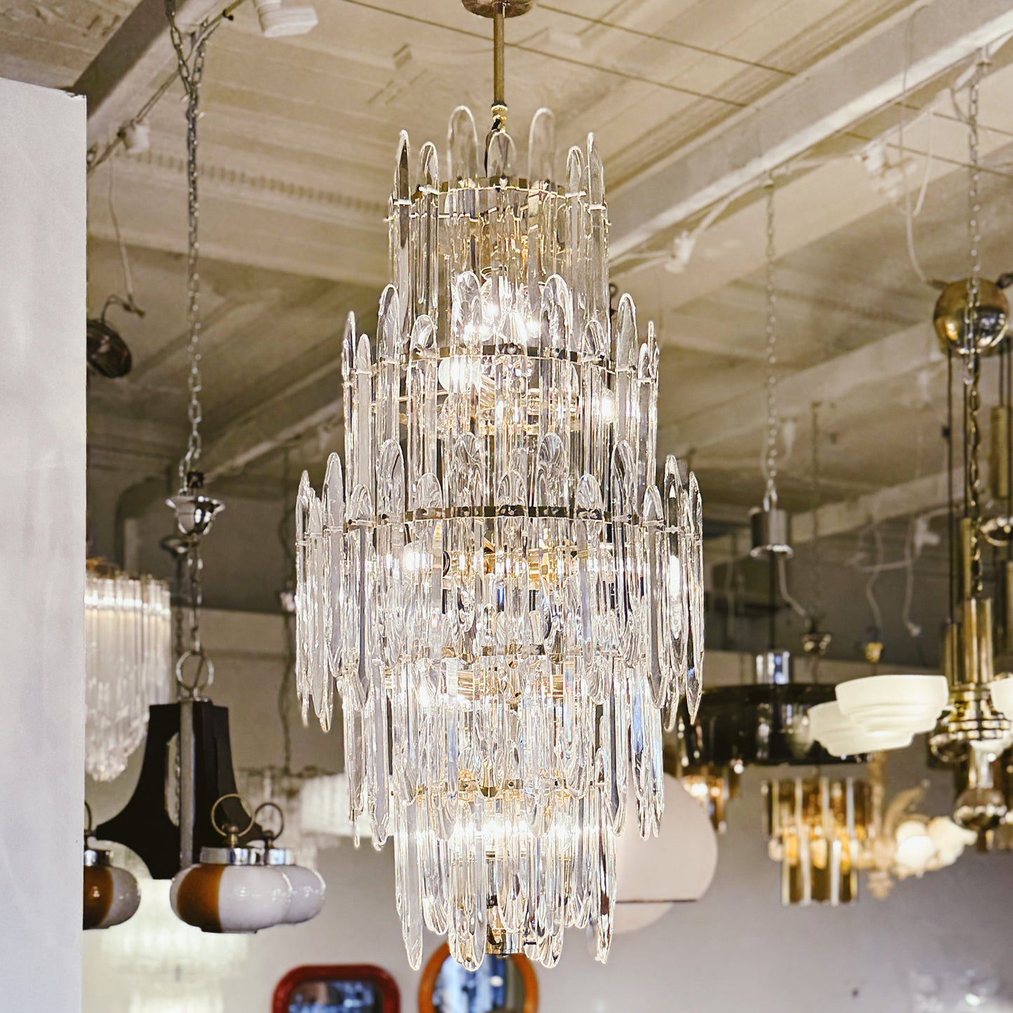 GAETANO SCIOLARI / 1960s Venetian Knife-Blade Chandelier