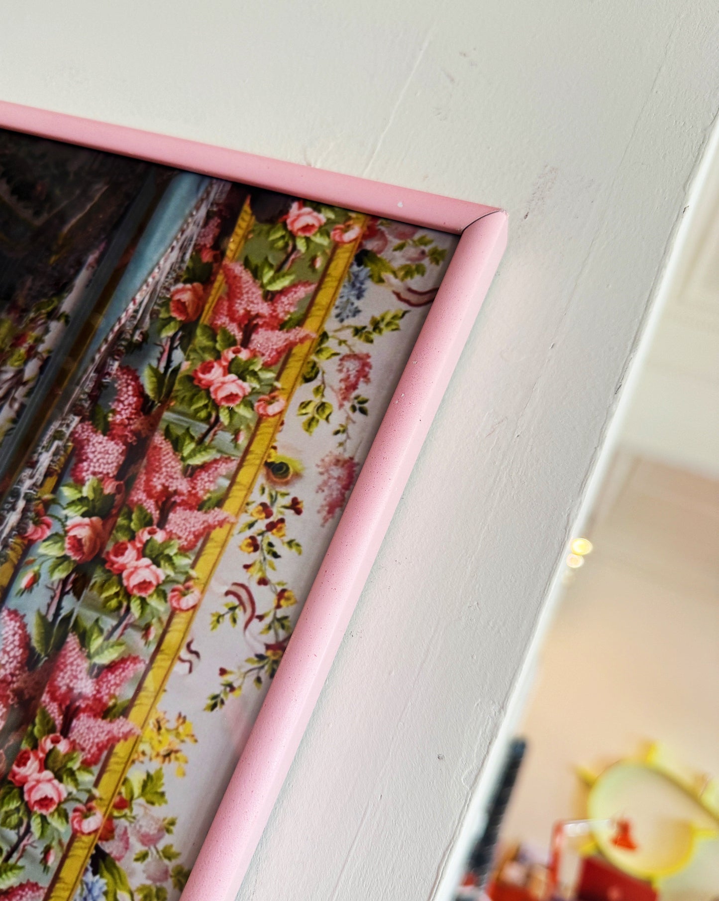 RETRO FRAME PHOTOGRAPHIC PRINT / Marie Antoinette’s Bedroom, 2015