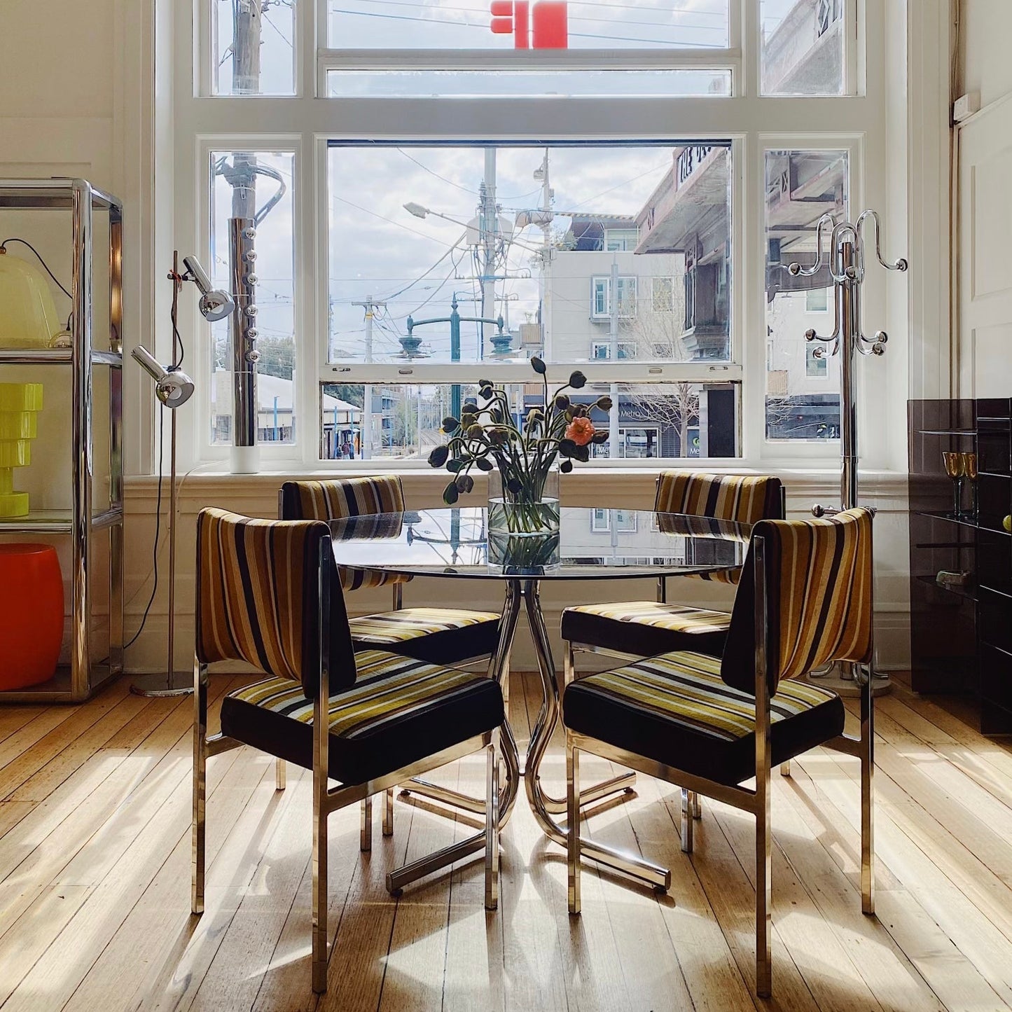 FANTASY #371 / 1970s Chrome Wiggle Dining Table