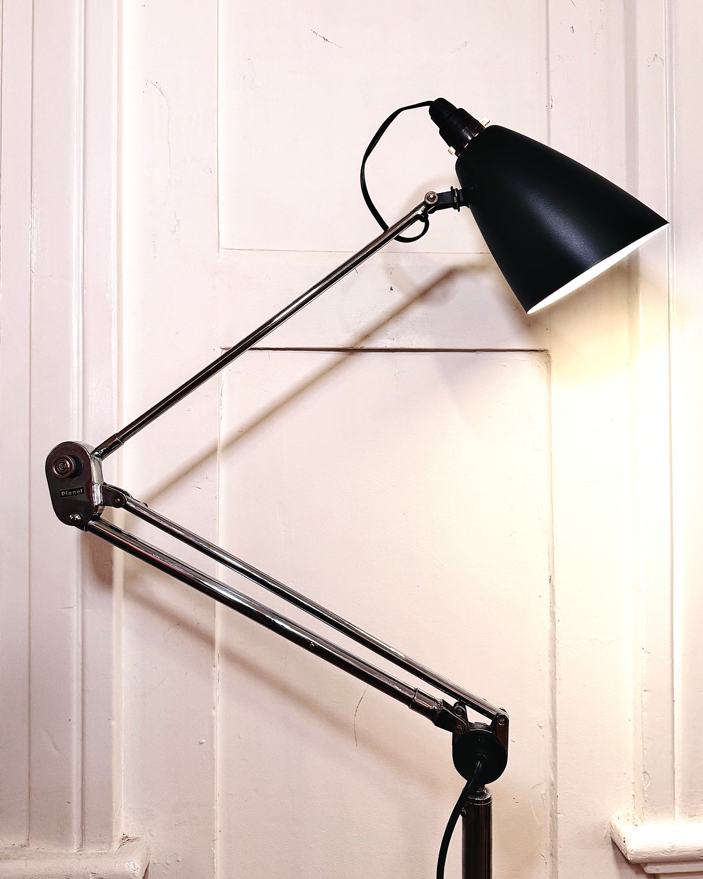 VINTAGE / Planet Aust. Floor Lamp on Castors