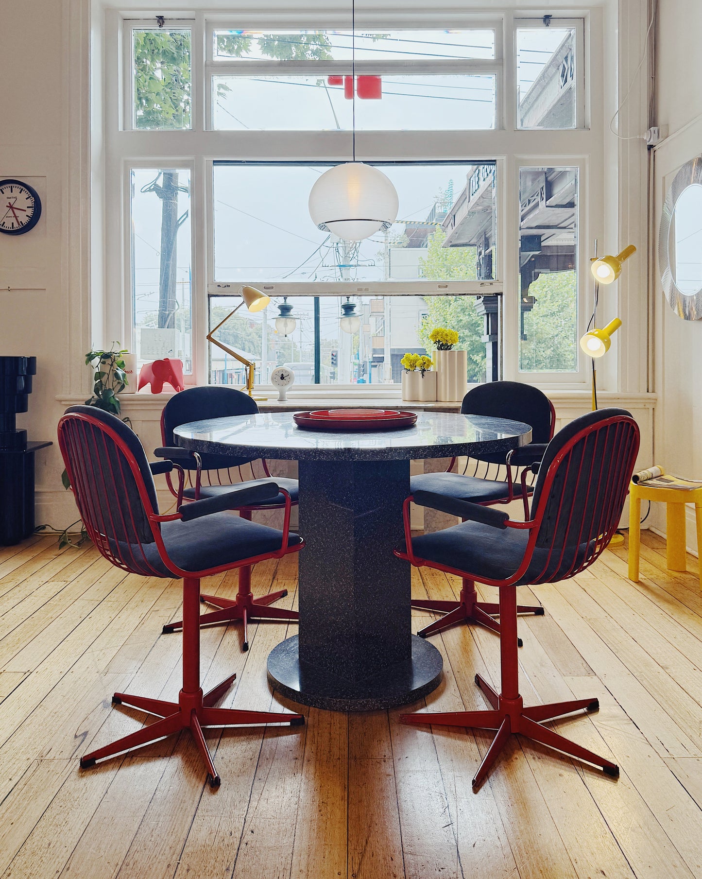 VINTAGE / Granite Dupe Laminate Dining Table