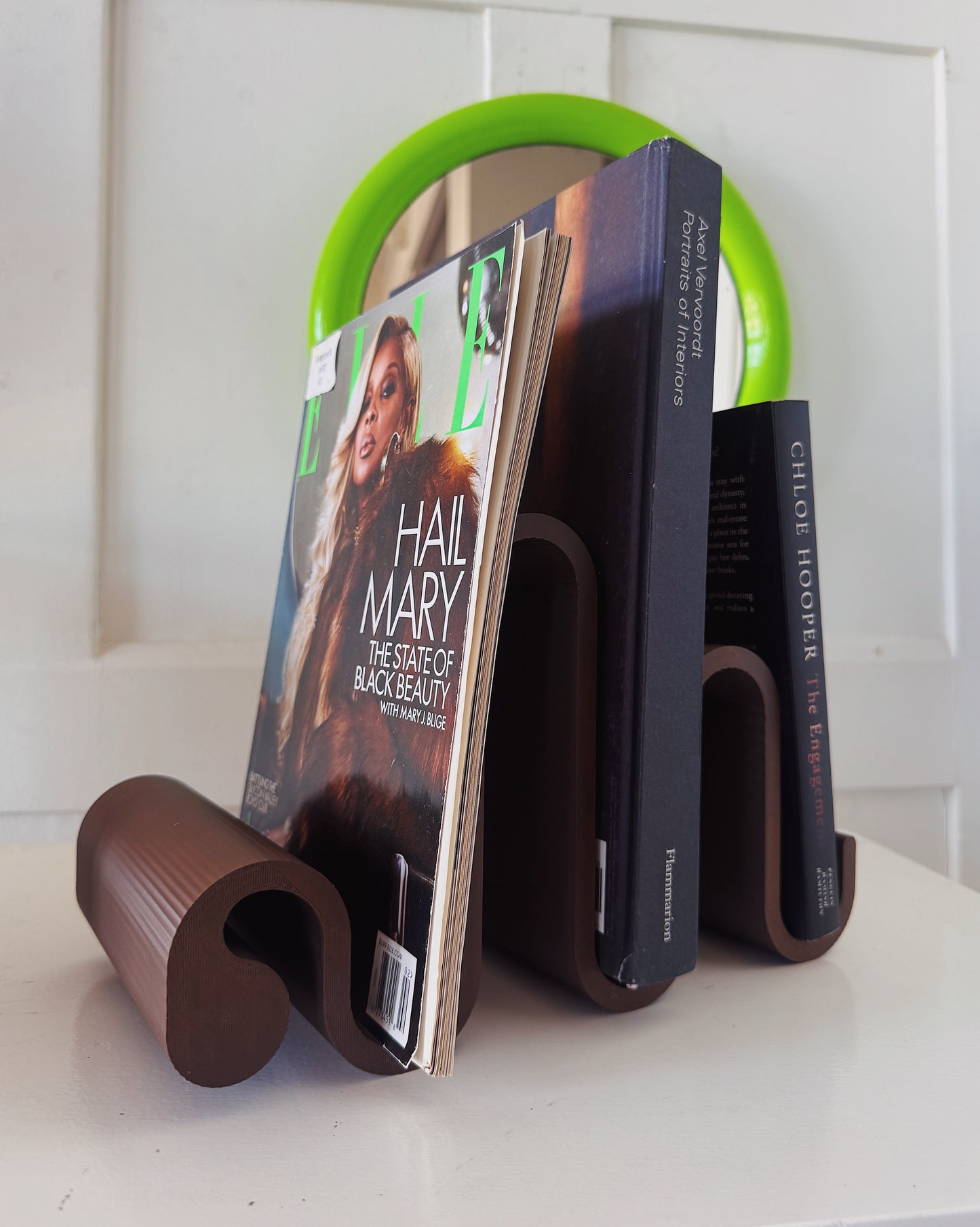 PRIMARY RESIDENCE / Apostrophus Bookstand Large - Chocolate