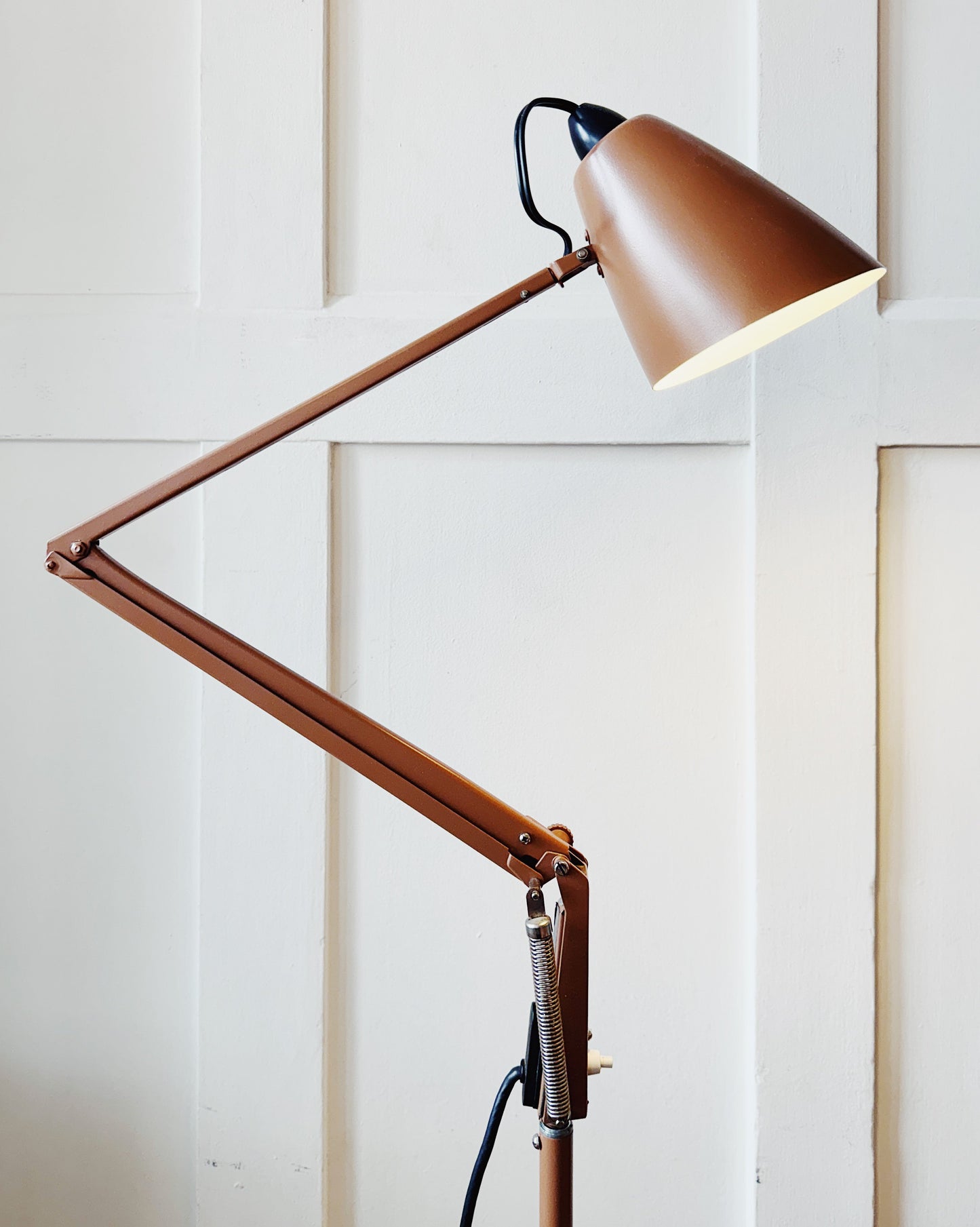 PLANET / Studio K Floor Lamp - Coffee