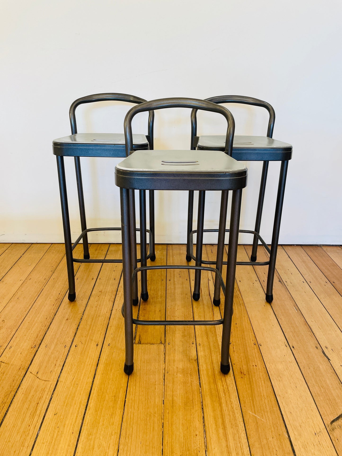 KARTELL / Mauna-Kea high stool by Vico Magistretti