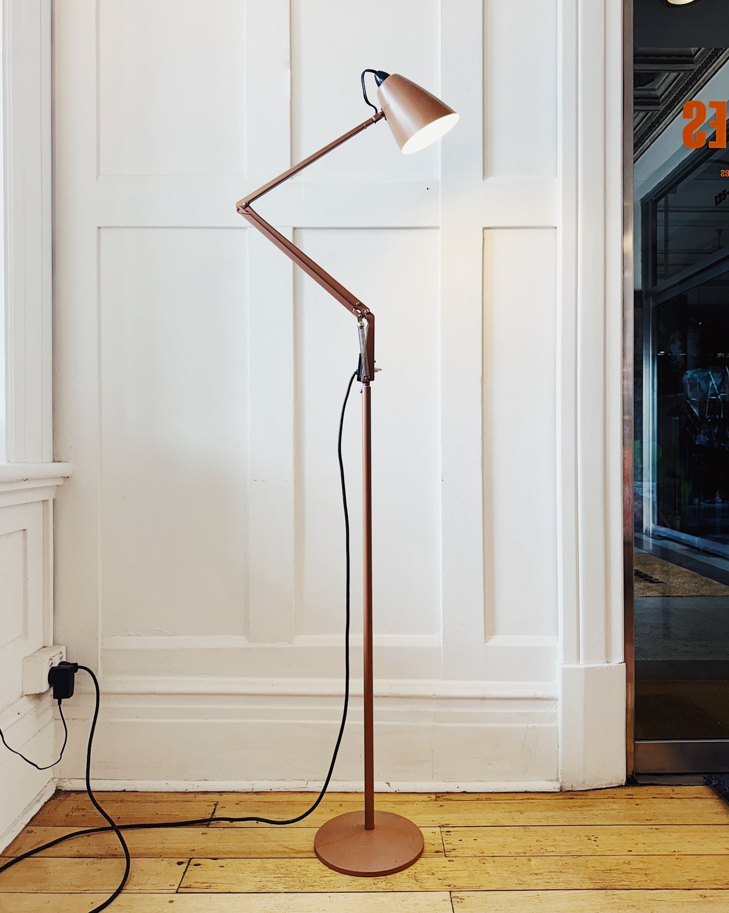 PLANET / Studio K Floor Lamp - Coffee