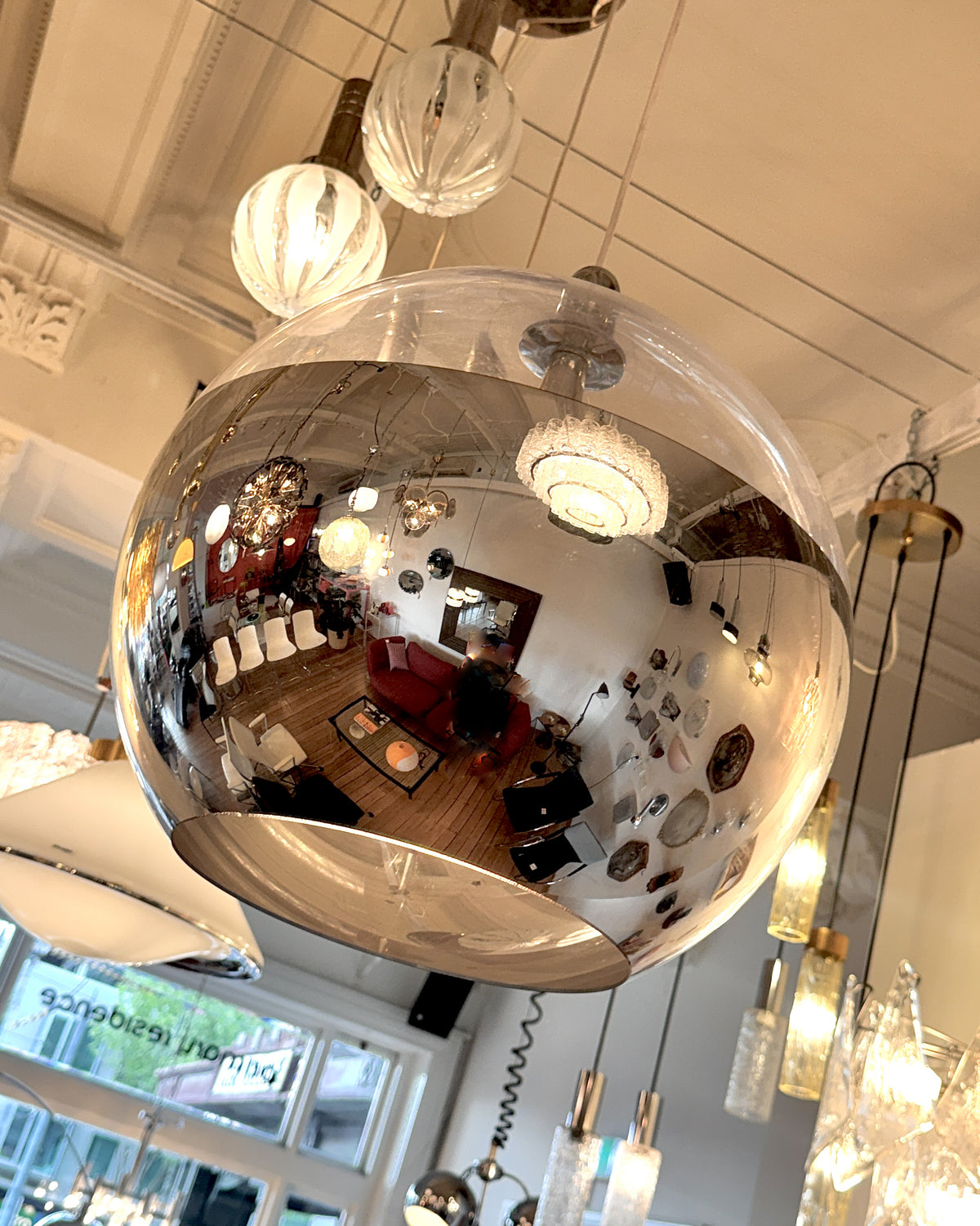 VINTAGE / Y2K Acrylic Mirrored Ball Pendant