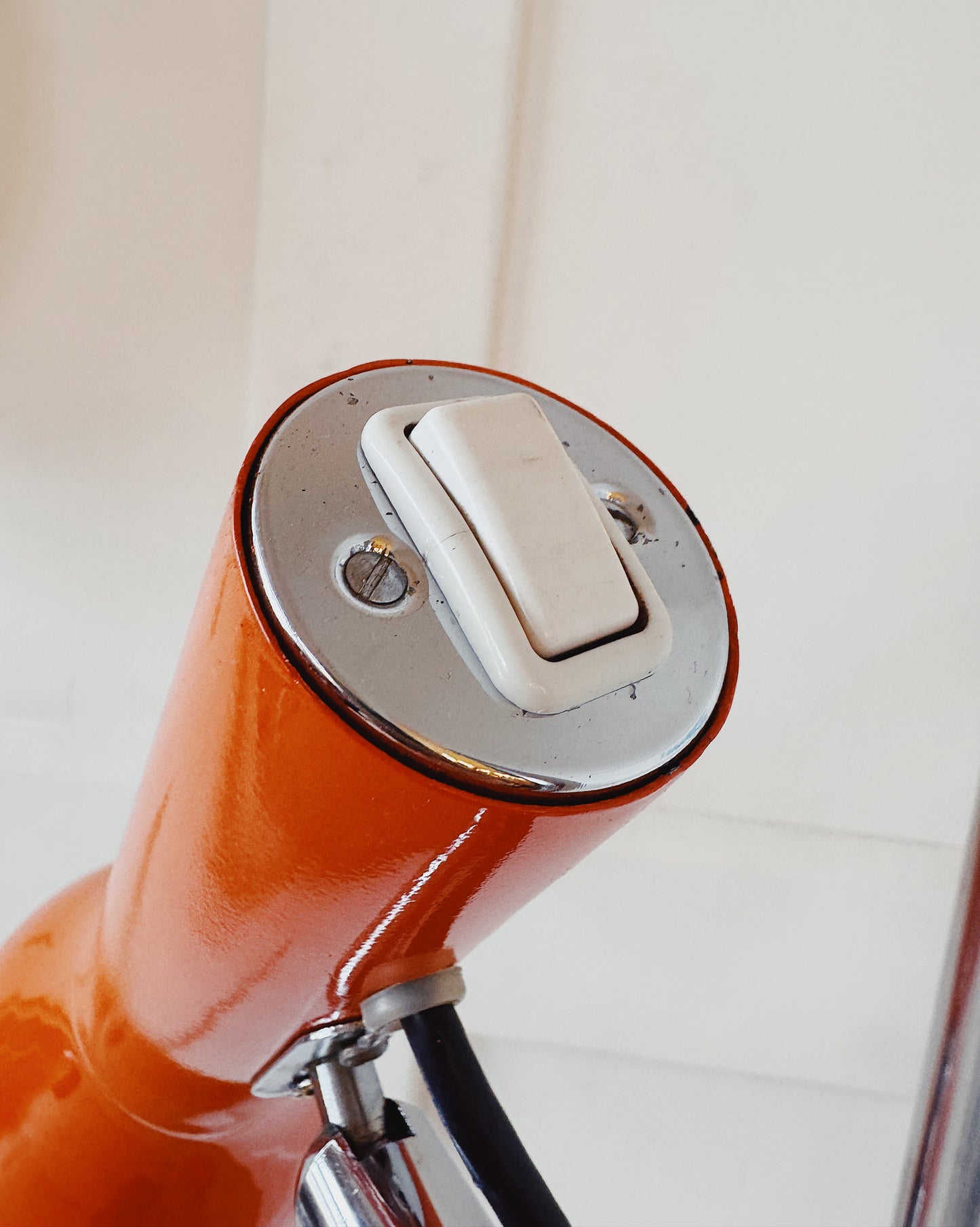 OSLO AUSTRALIA / Single Head Floor Lamp - Orange