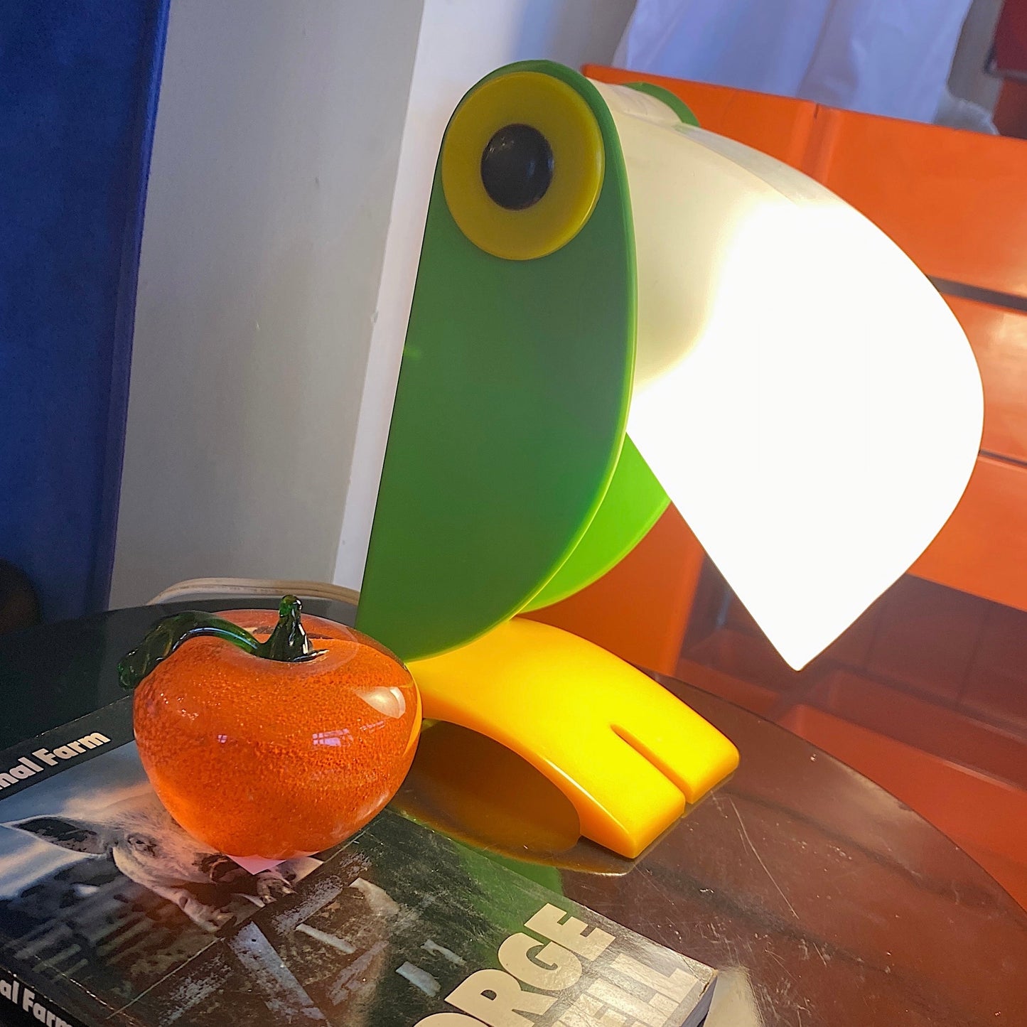 ENEA FERRARI / Vintage Green & Yellow Toucan Lamp