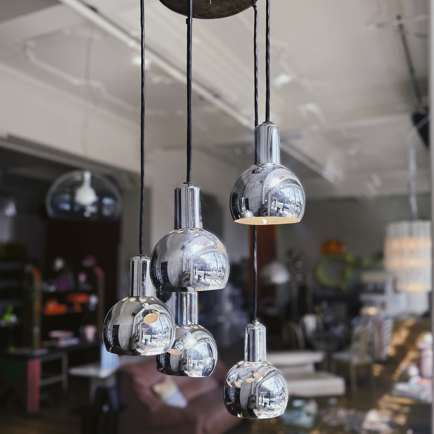 MID CENTURY / Five Drop Chrome Cascading Pendant