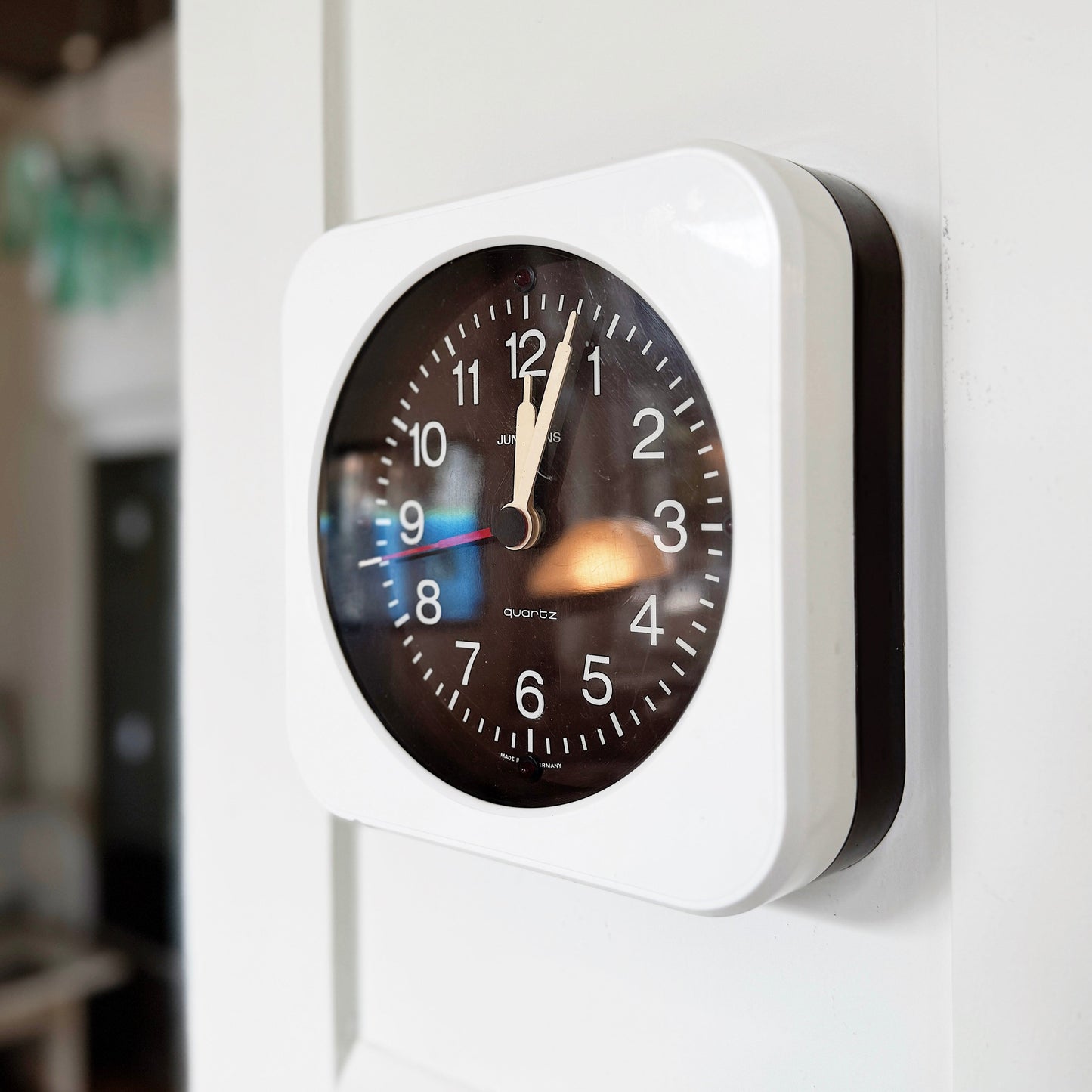 RETRO / 1970s Plastic White & Brown Wall Clock