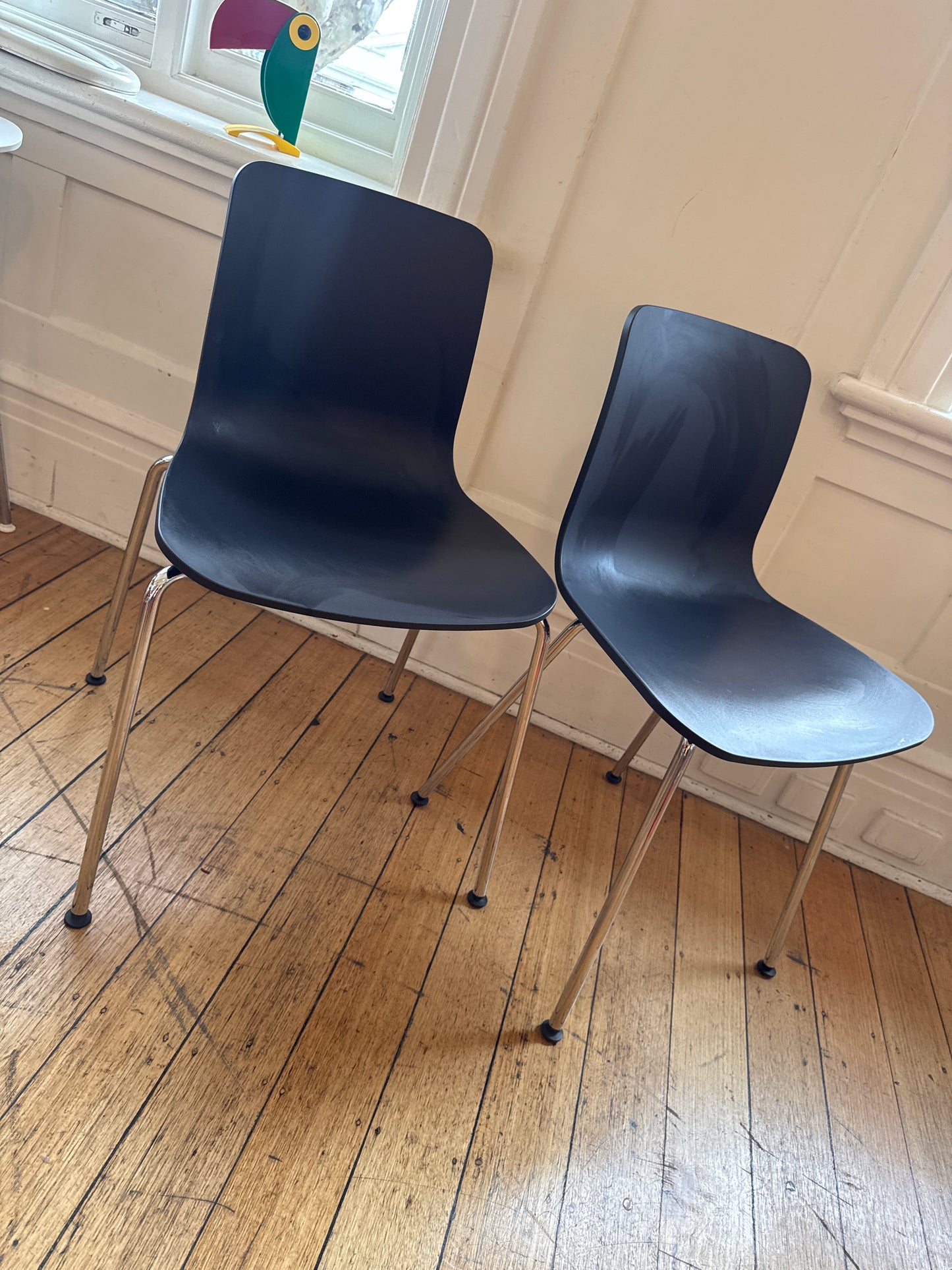VITRA TAKEOVER / Hal Chair by Jasper Morrison, 2010/2014 - Basic Dark