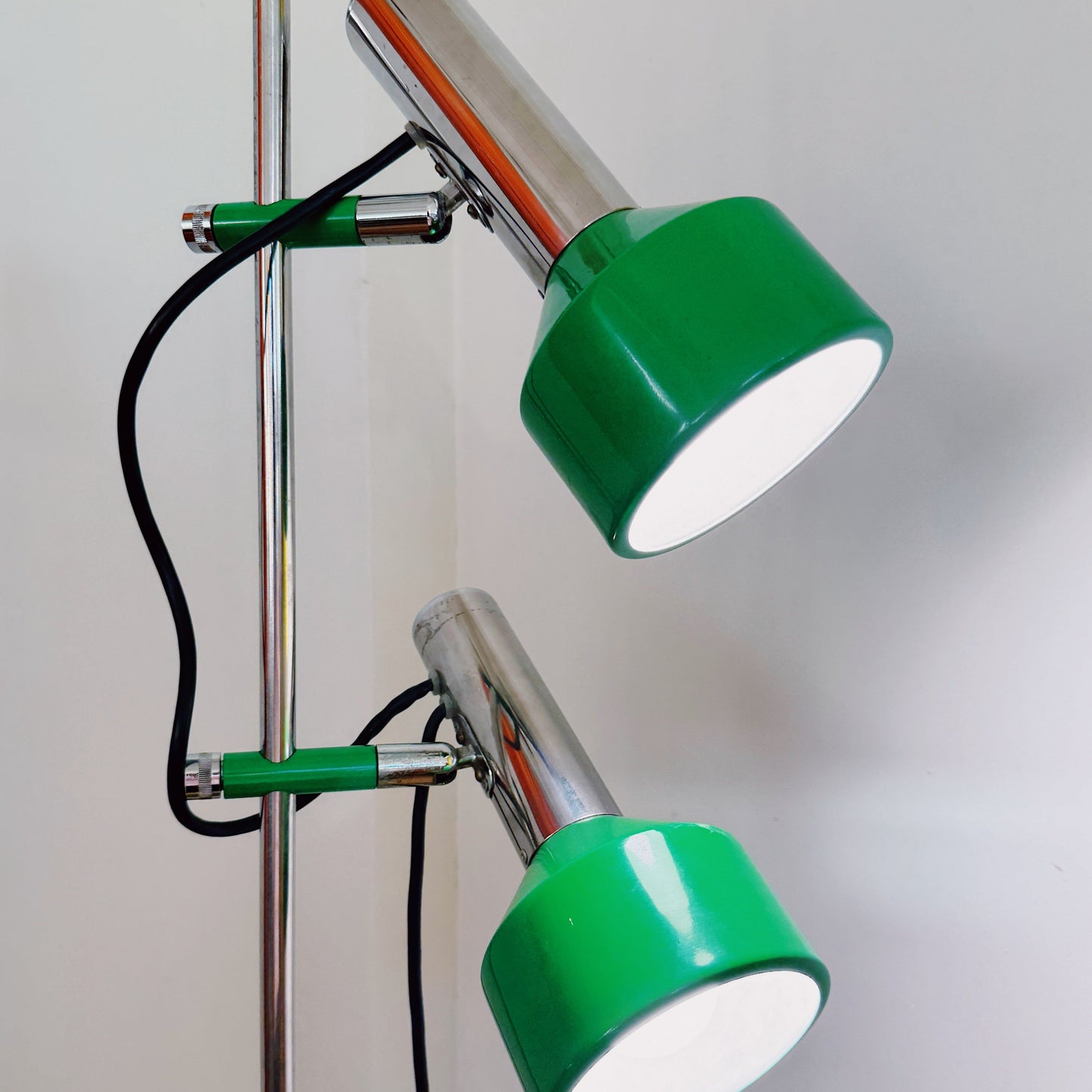 OSLO / Vintage Green/Chrome Oslo Floor Lamp