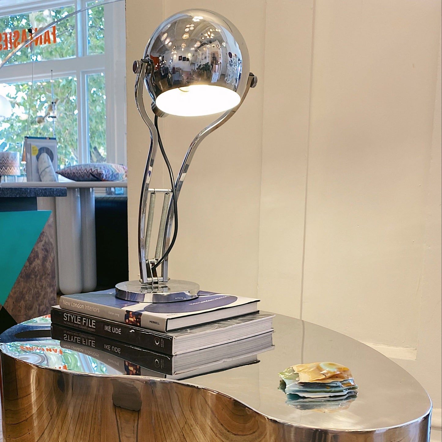 VINTAGE / Eyeball Desk Lamp