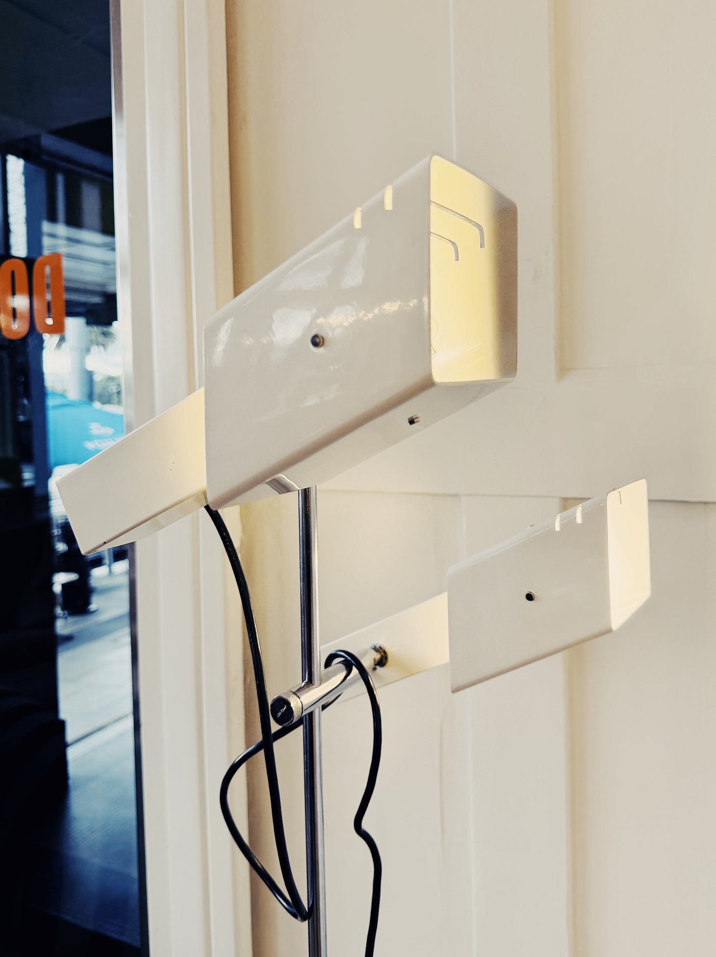 OSLO / 1980s Space Age Dual Head Floor Lamp