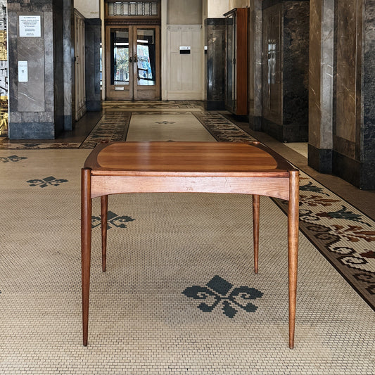 SELIG / Mid-Century Danish Flip-Top Card Table