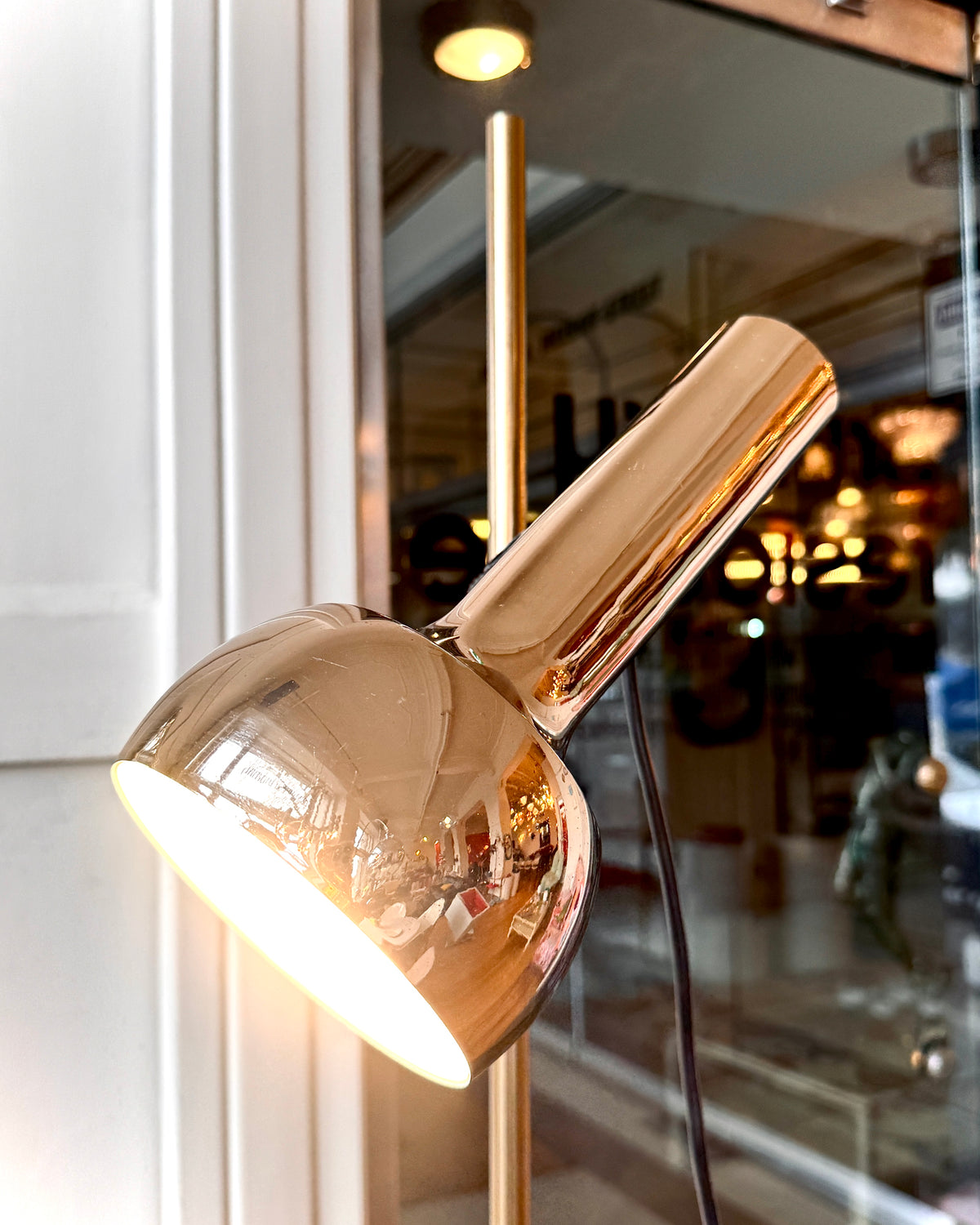 VINTAGE / Oslo Aust. / Single Head Floor Lamp - Gold