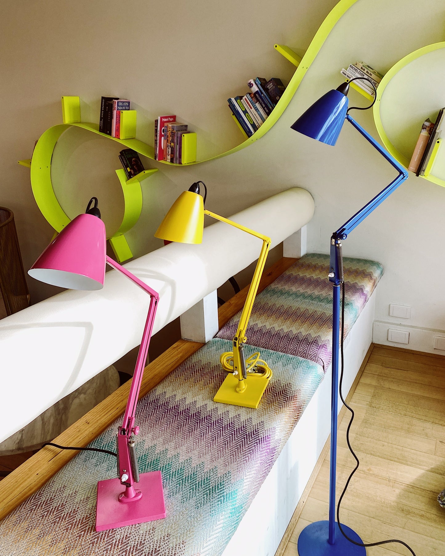 PLANET / Studio K Desk Lamp - Pink