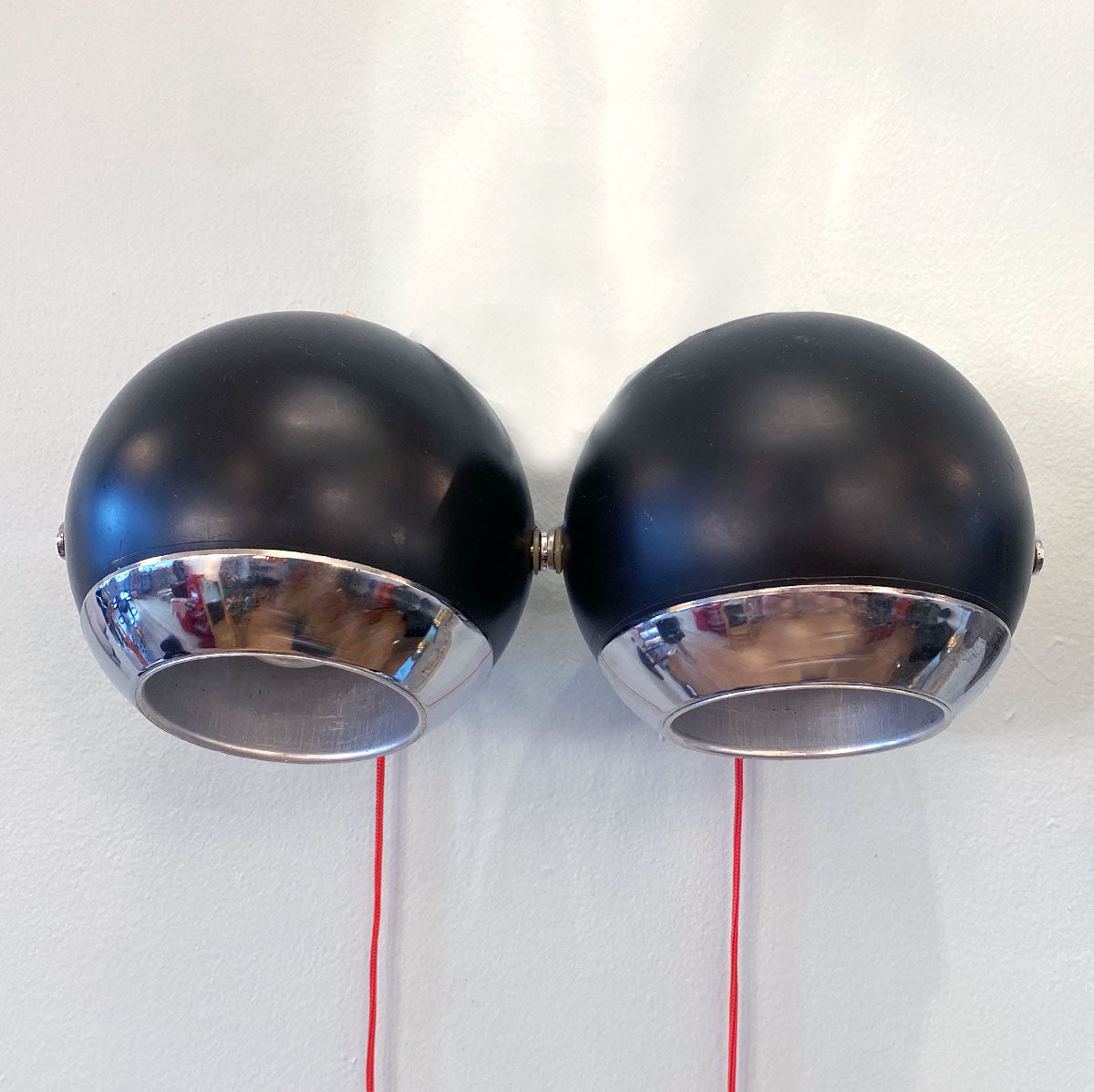 VINTAGE / Vintage Eyeball Pull String Wall Lights