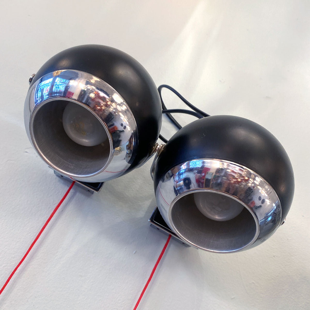 VINTAGE / Vintage Eyeball Pull String Wall Lights