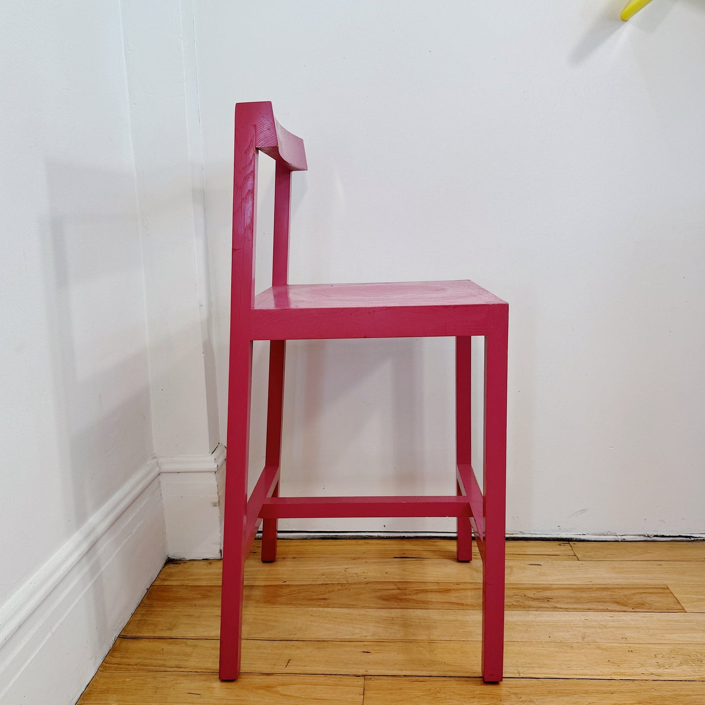 SCHIAVELLO / XL Wood Stools - PINK