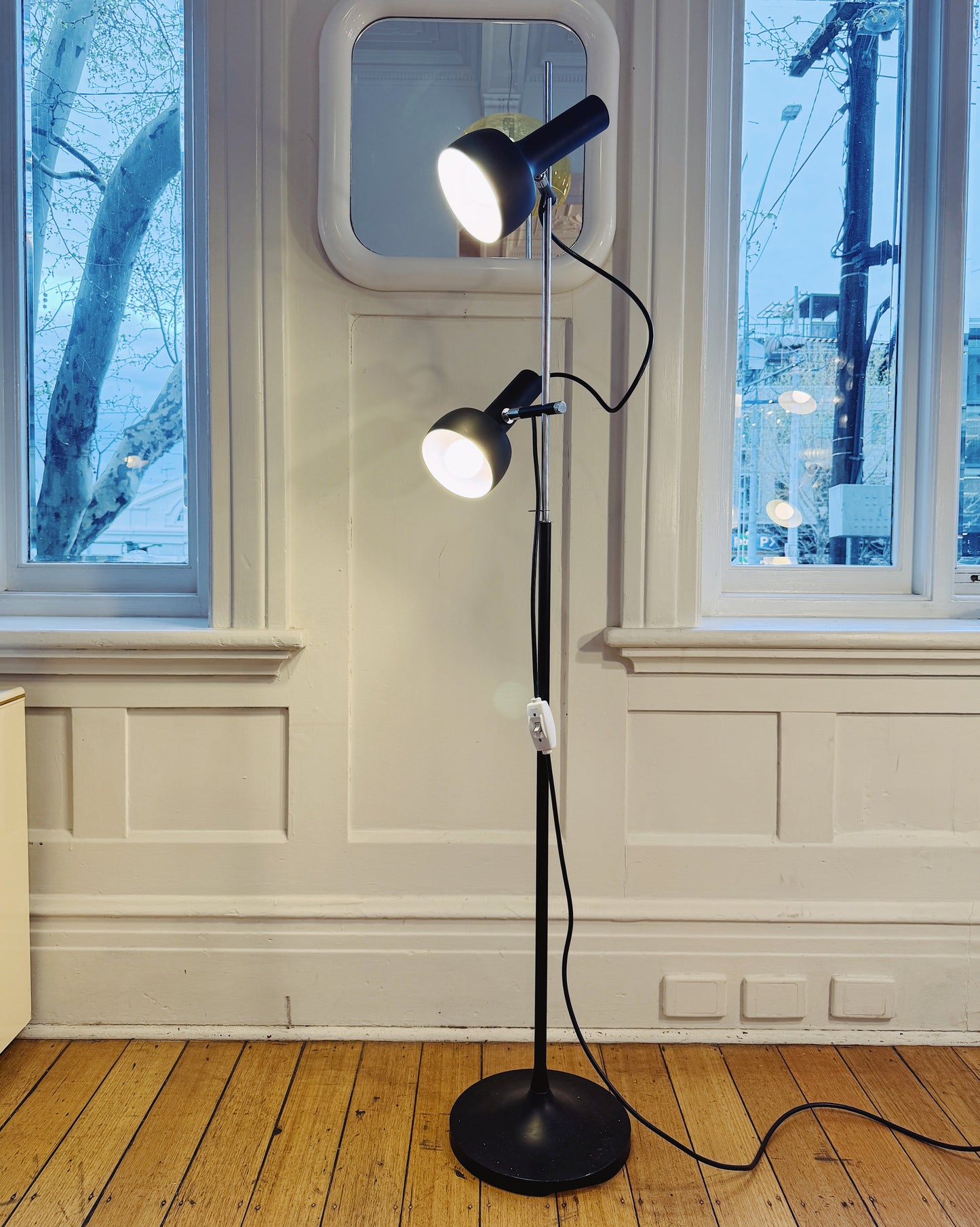 OSLO AUSTRALIA / Dual Head Floor Lamp - Matte Black