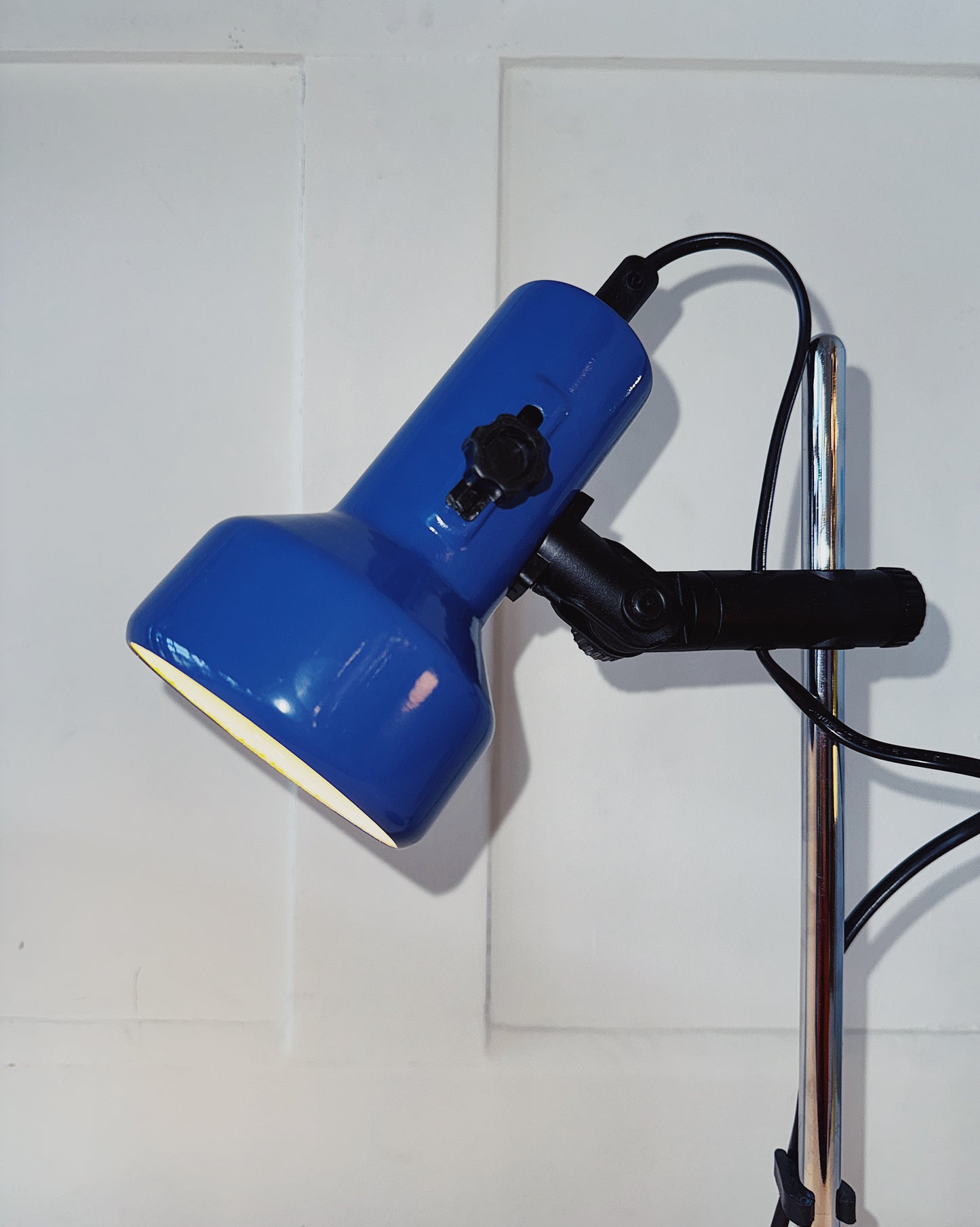 VINTAGE / Glossy Navy Desk Lamp