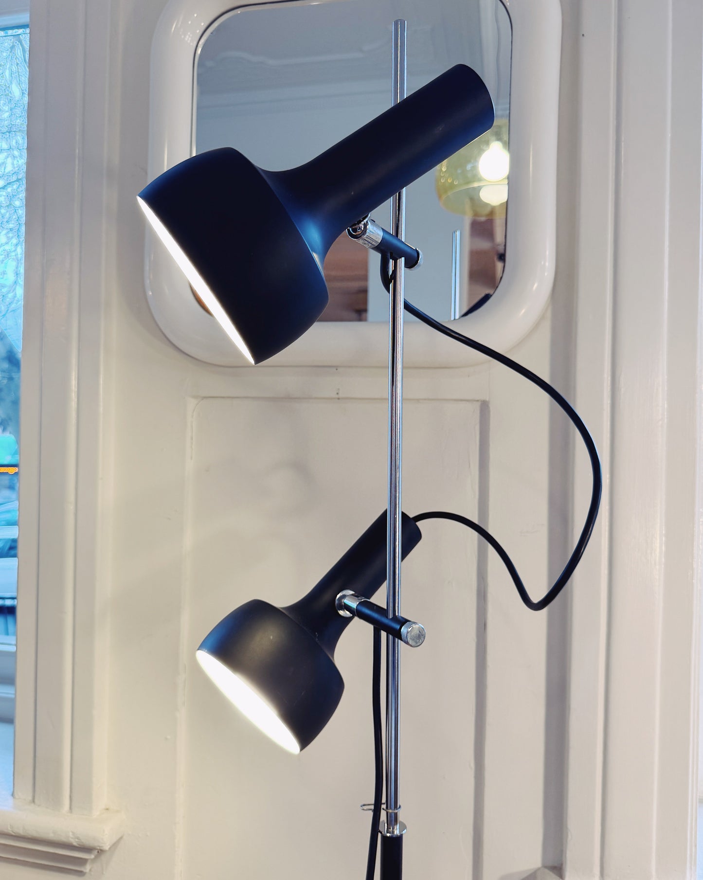 OSLO AUSTRALIA / Dual Head Floor Lamp - Matte Black