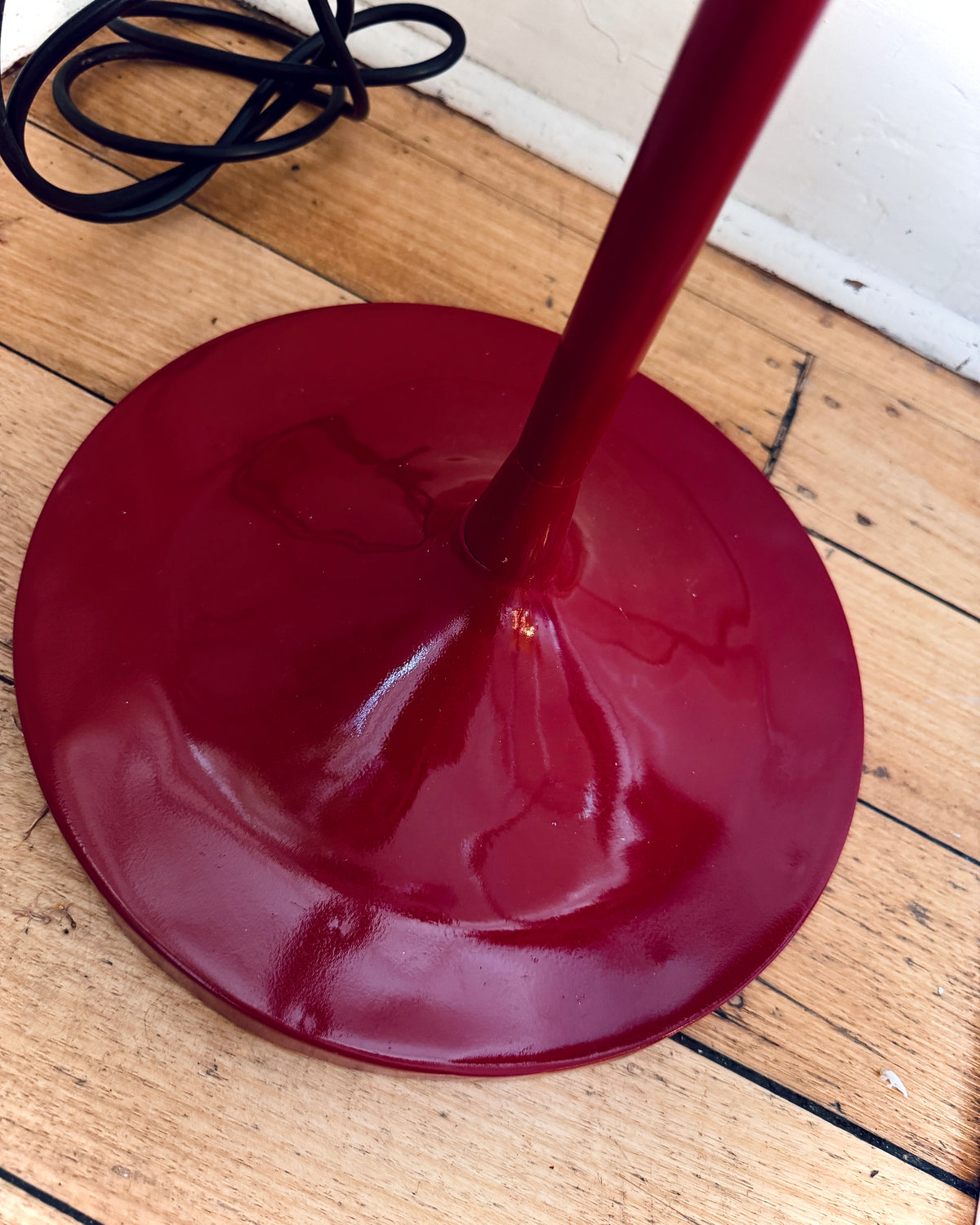 VINTAGE / Oslo Aust. / Dual Head Floor Lamp - Burgundy