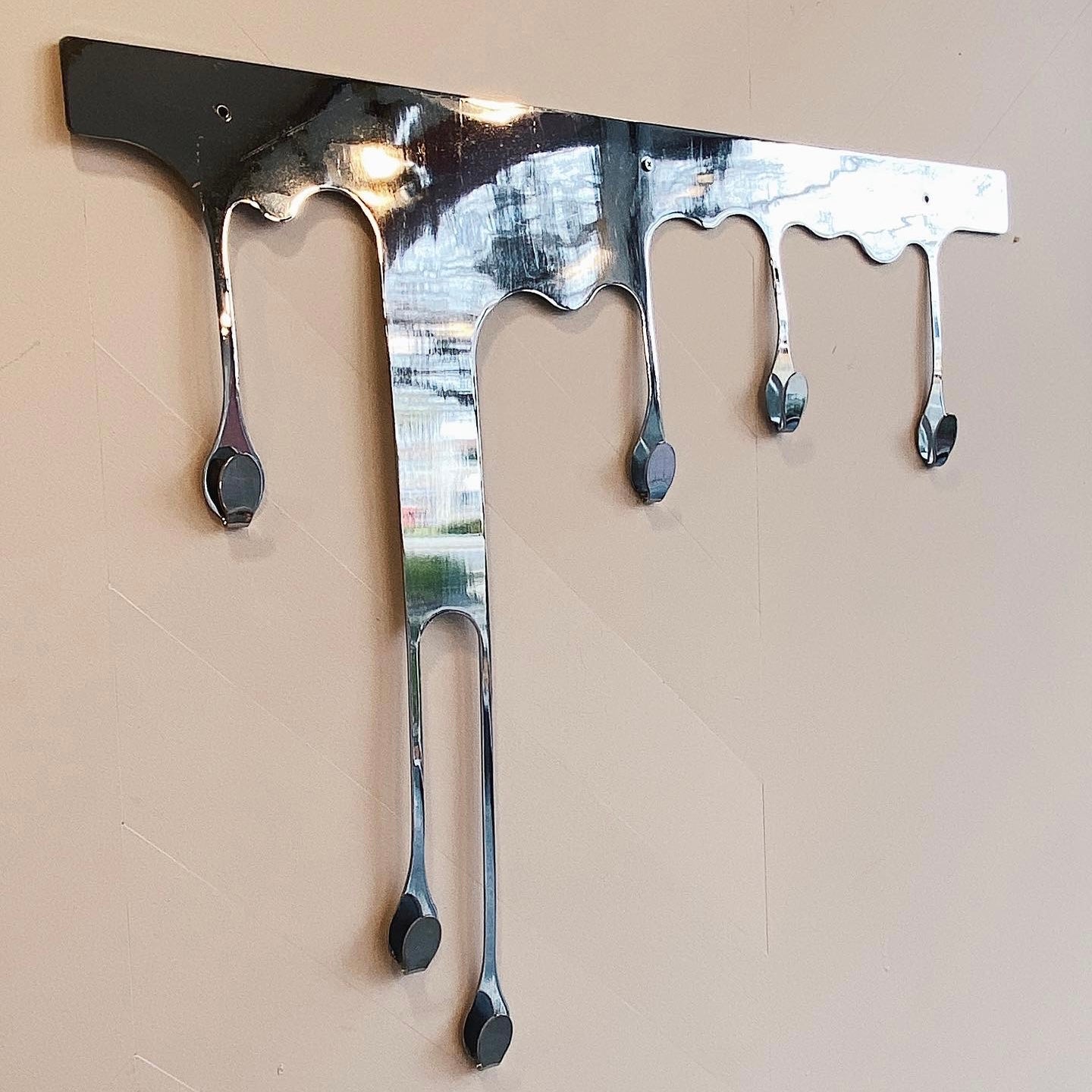 FANTASY #203 / Dripping Chrome Hook Rack