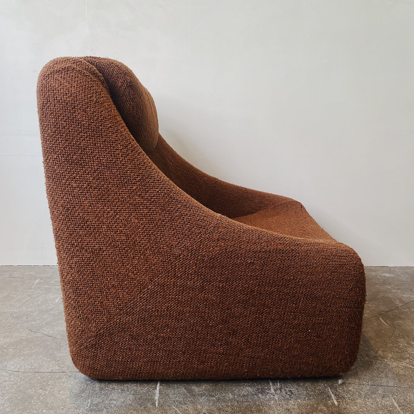 FANTASY #162 / Featherston Sofa Chair / Chocolate