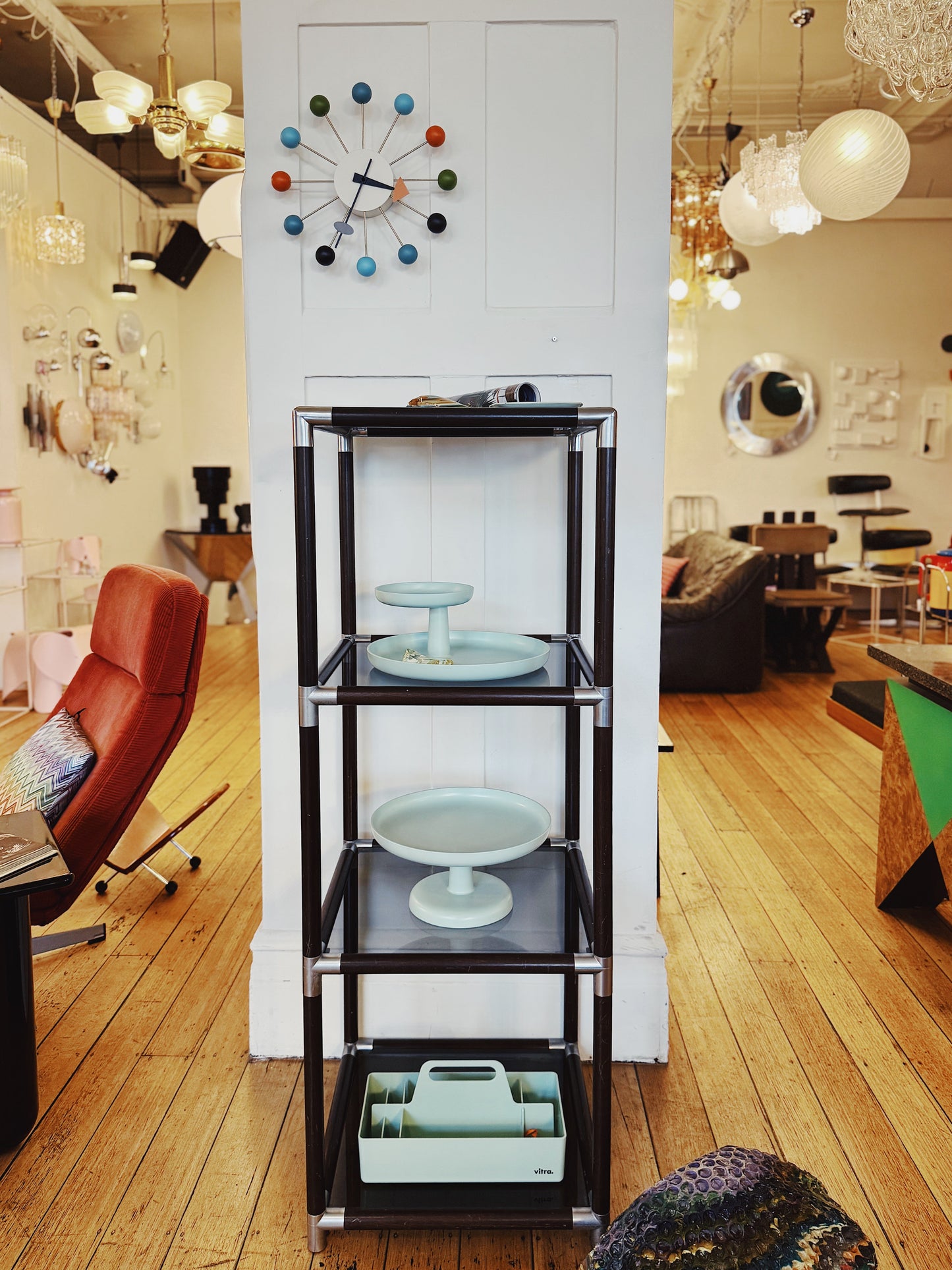 CARAVELLE / Cubed Shelving Wood w/Silver Corners + Smoky Grey Glass