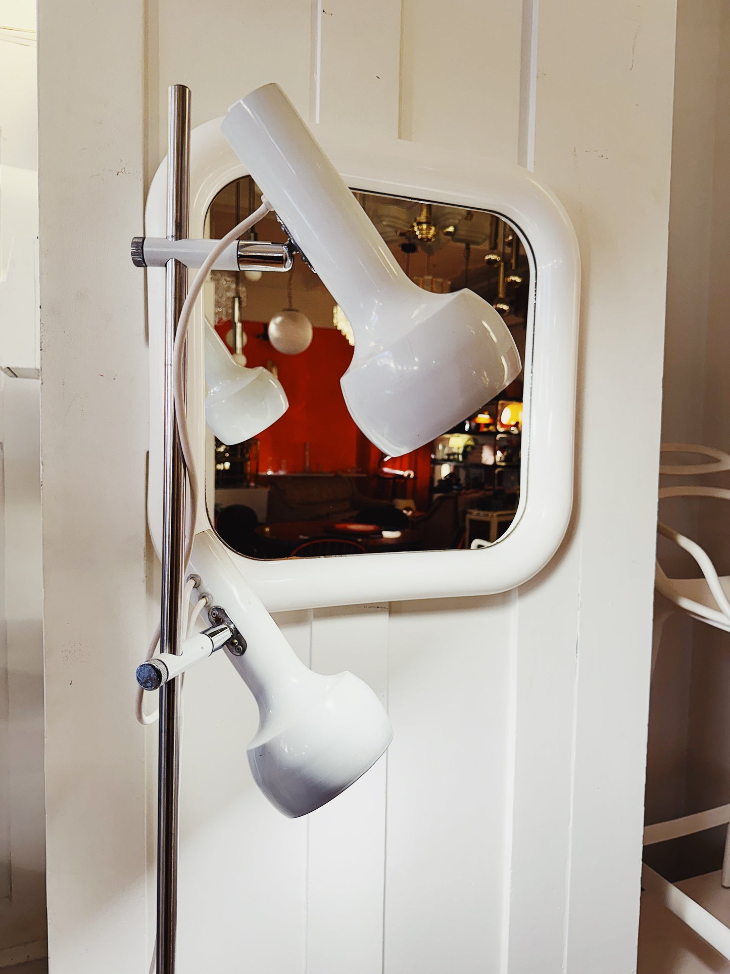 OSLO AUSTRALIA / Dual Head Floor Lamp - White