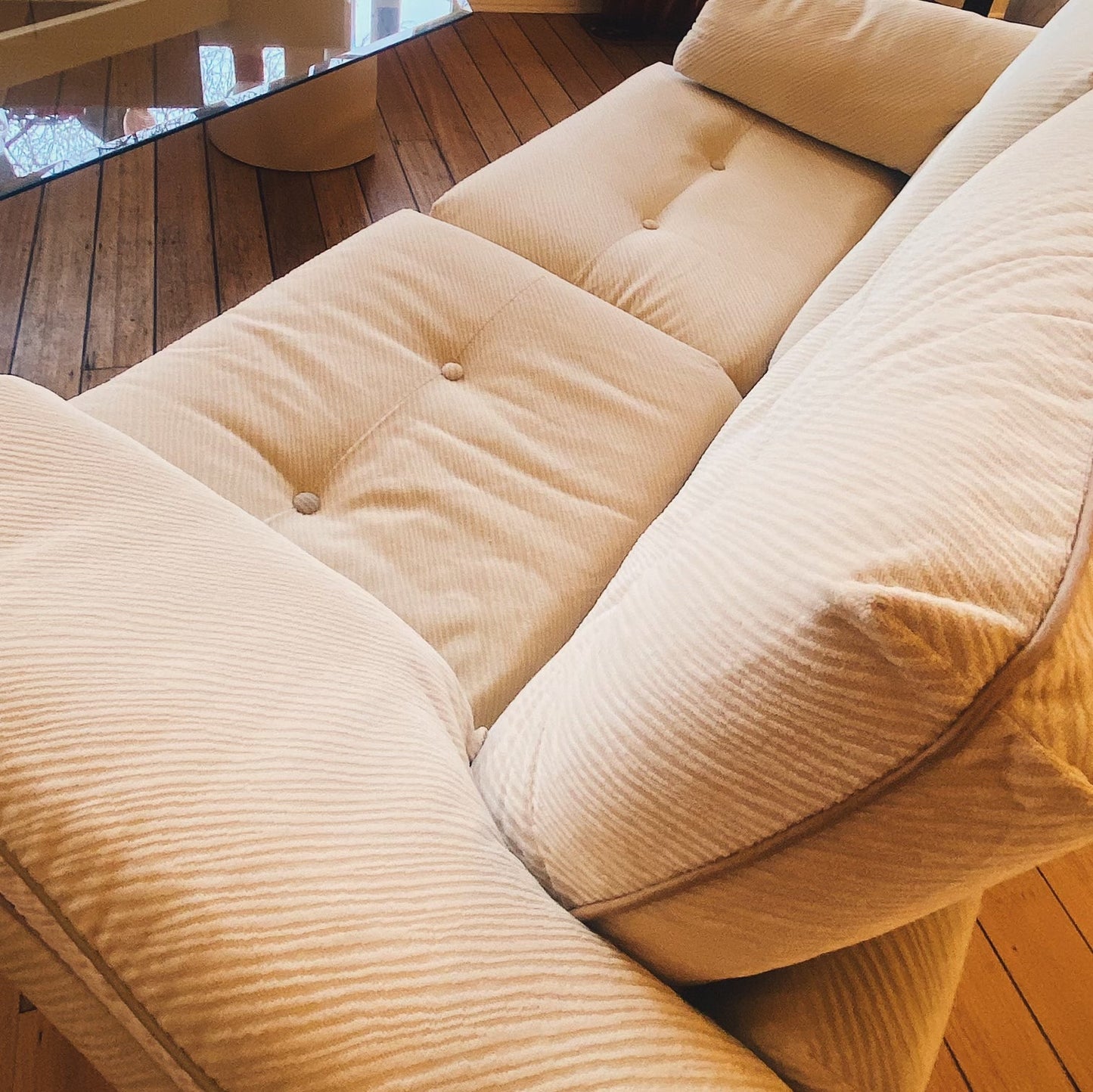 FANTASY #362/ Atlantis 1970s Cream Tiger Rib Two Seater Sofa