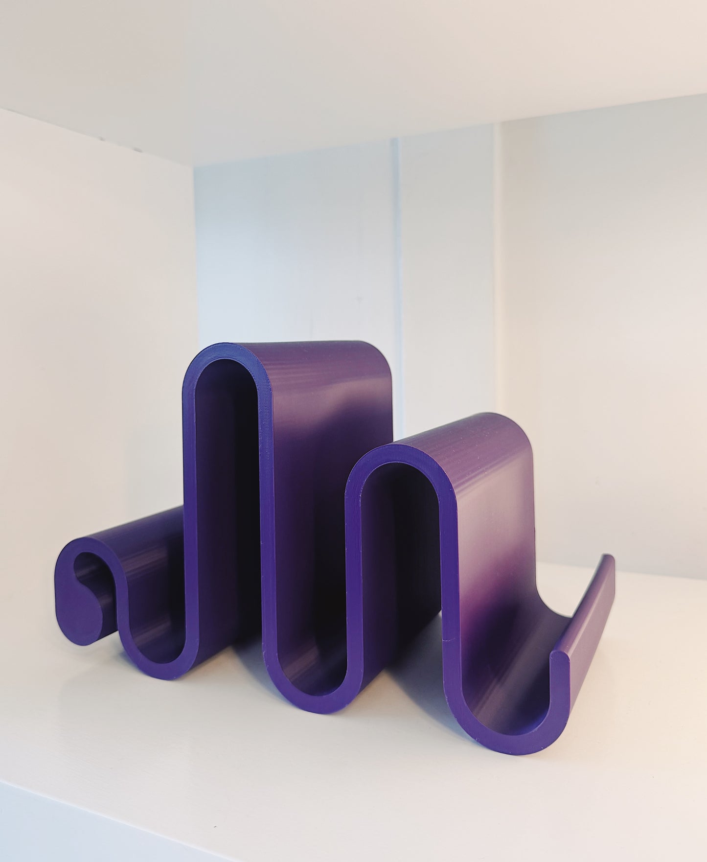 PRIMARY RESIDENCE / Apostrophus Bookstand Large - Purple