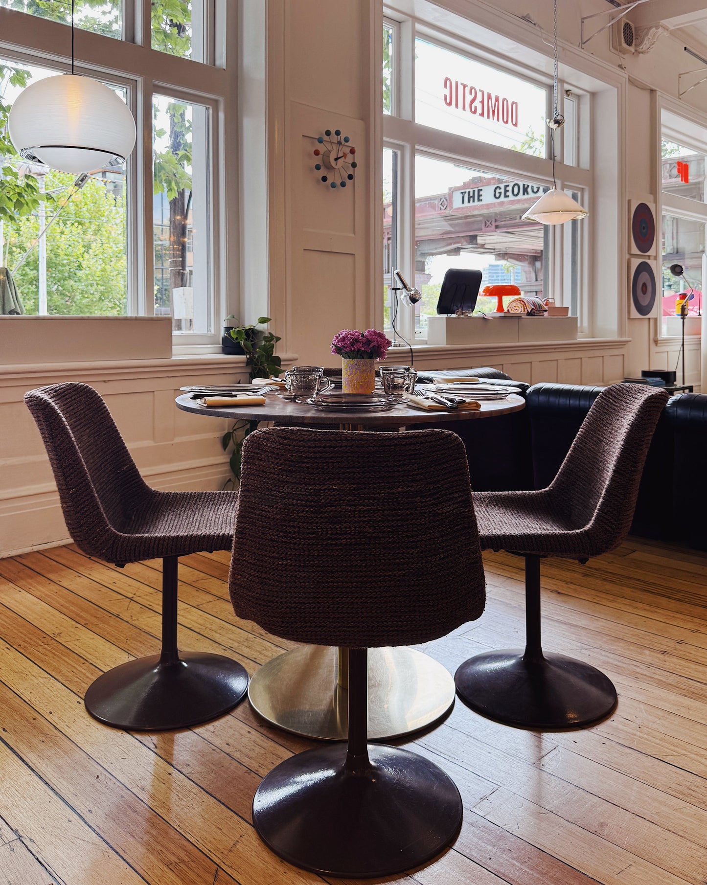 VINTAGE / KNITTED DINING CHAIRS W/TULIP BASE