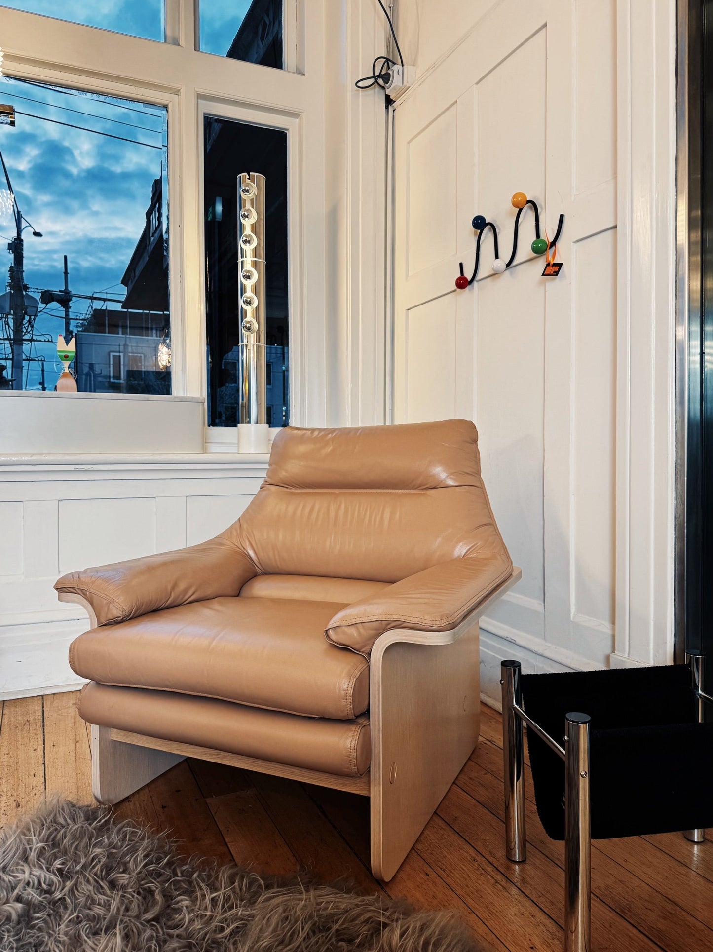 CATT / Mid Century Blonde Wood + Blush Leather Sofa Setting