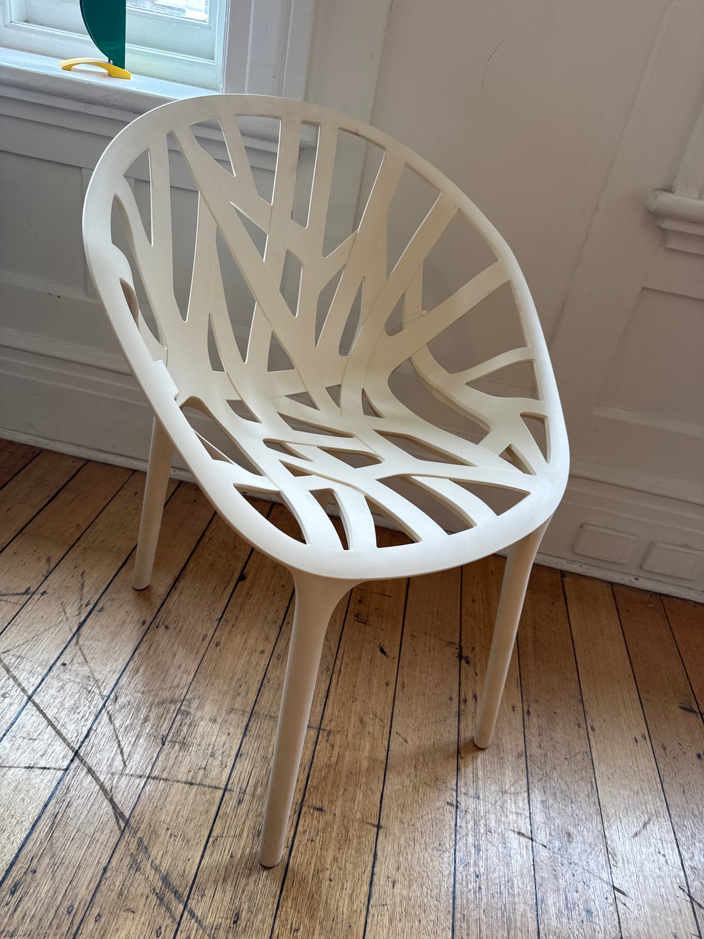 VITRA TAKEOVER / Vegetal Chair by Ronan and Erwan Bouroullec, 2008 - White