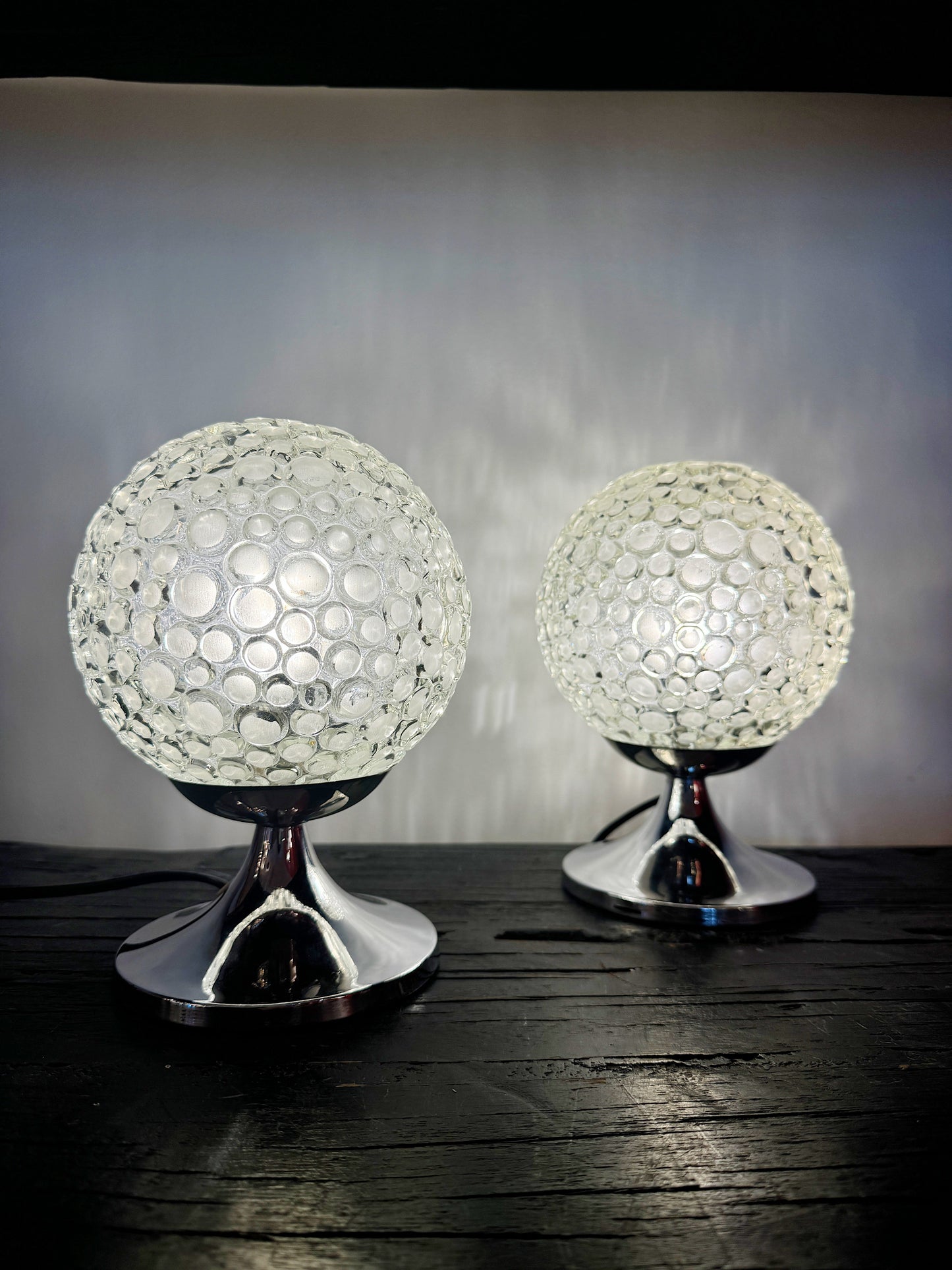 VINTAGE / Bubble Glass Tulip Base Lamps