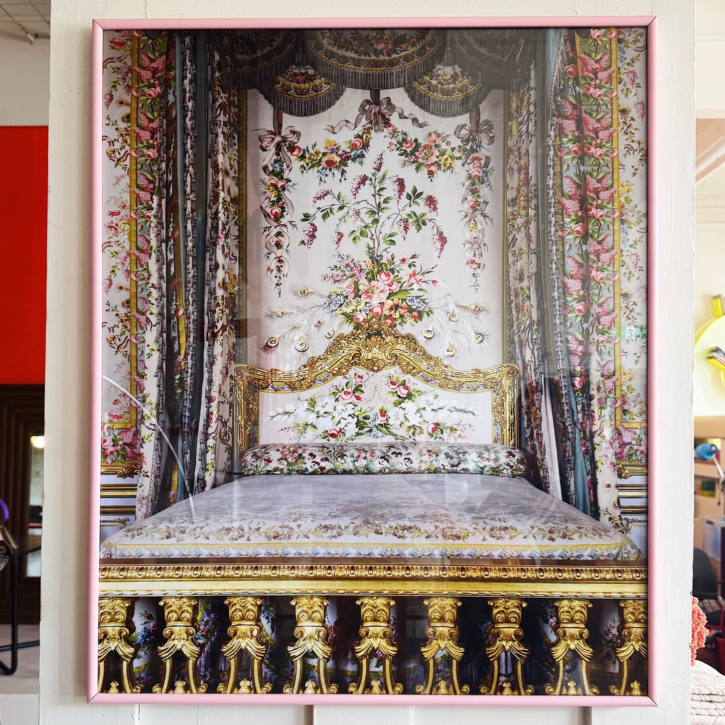 RETRO FRAME PHOTOGRAPHIC PRINT / Marie Antoinette’s Bedroom, 2015