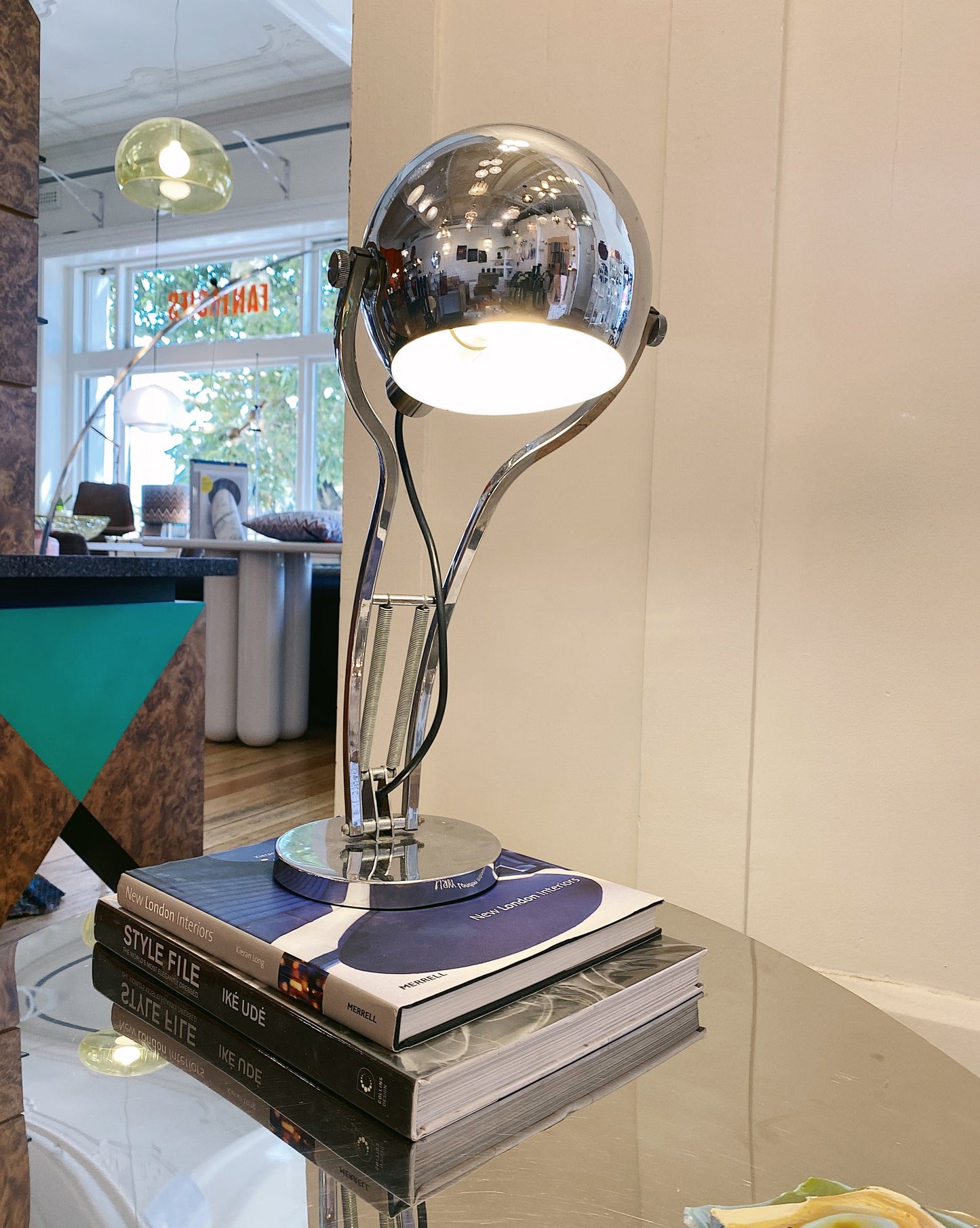 VINTAGE / Eyeball Desk Lamp